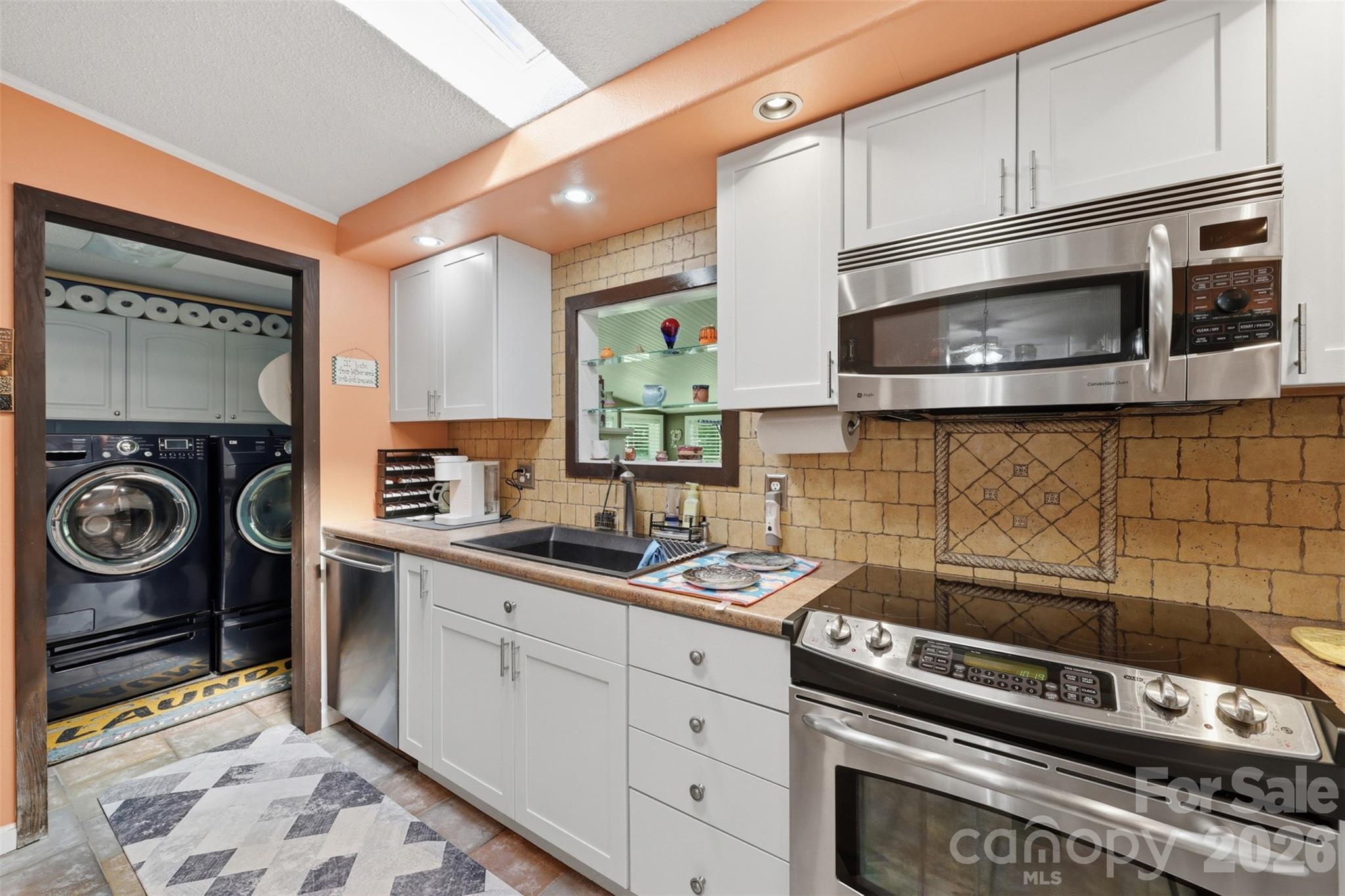 1604 Sugarfarm Road — Catawba