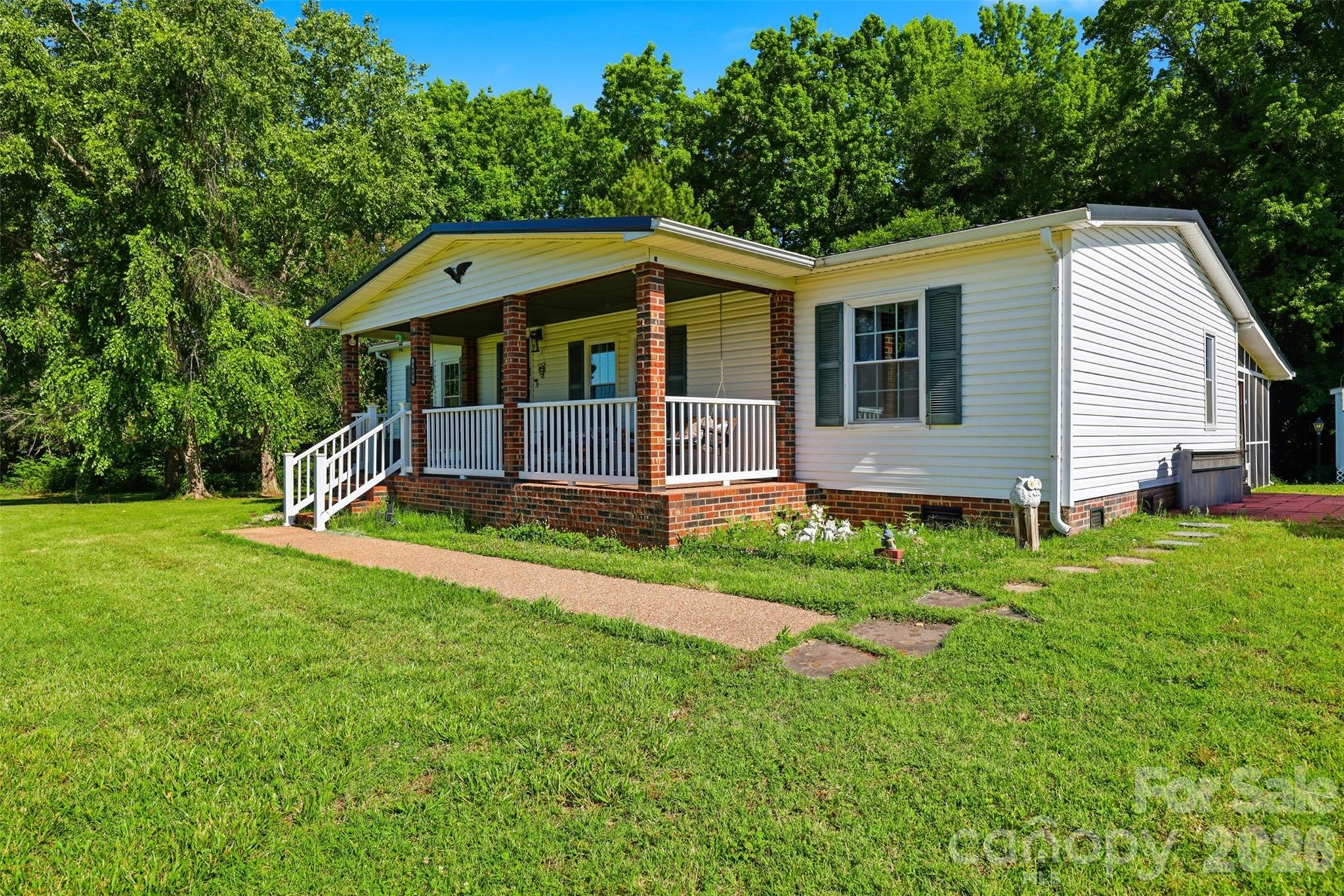 1604 Sugarfarm Road — Catawba