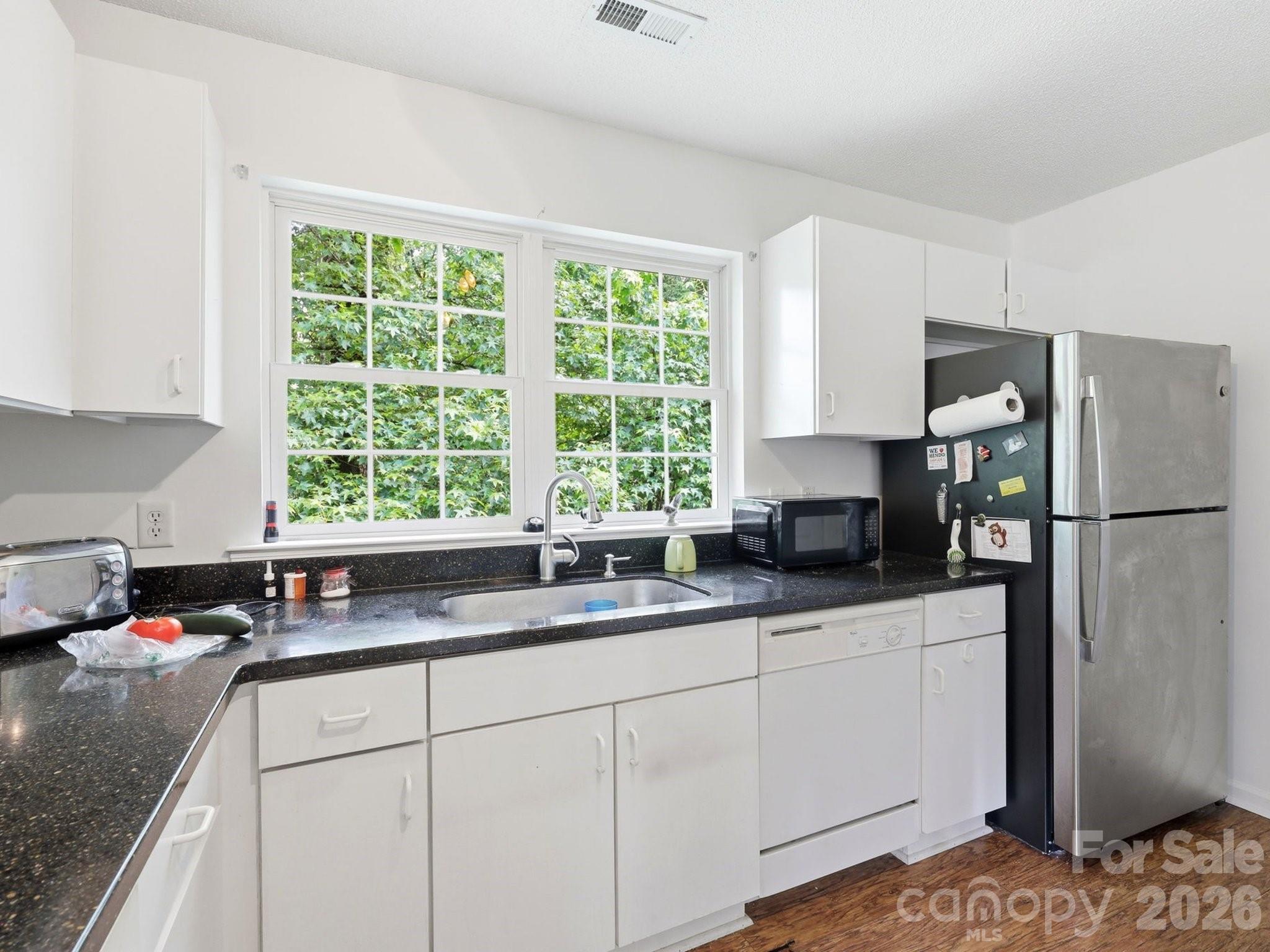 135 Ewarts Pond Road — Hendersonville