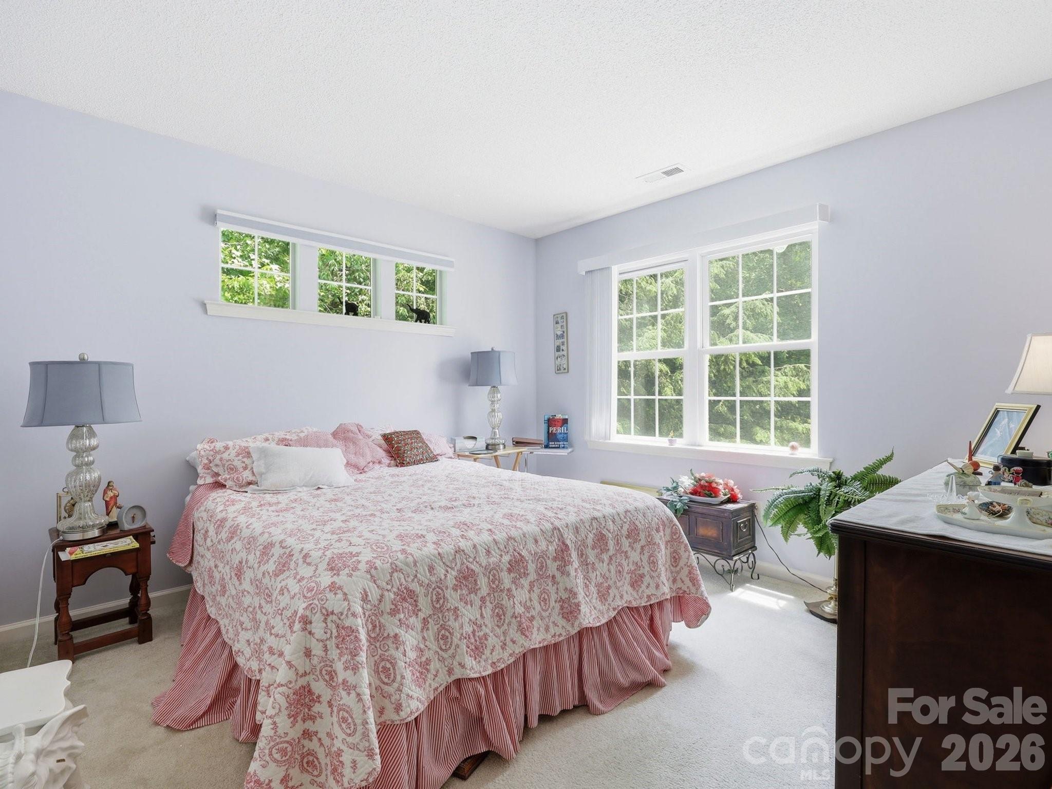 135 Ewarts Pond Road — Hendersonville