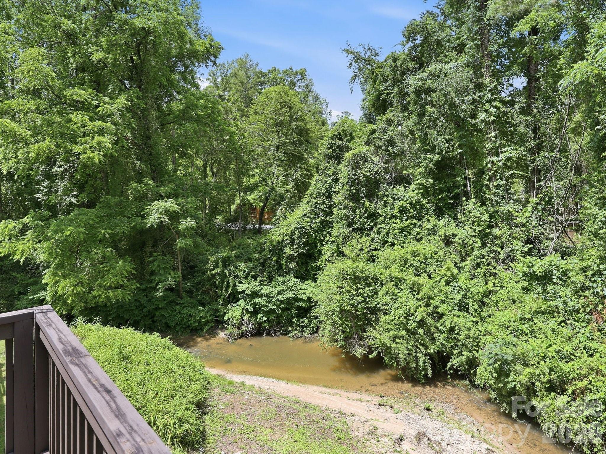 135 Ewarts Pond Road — Hendersonville