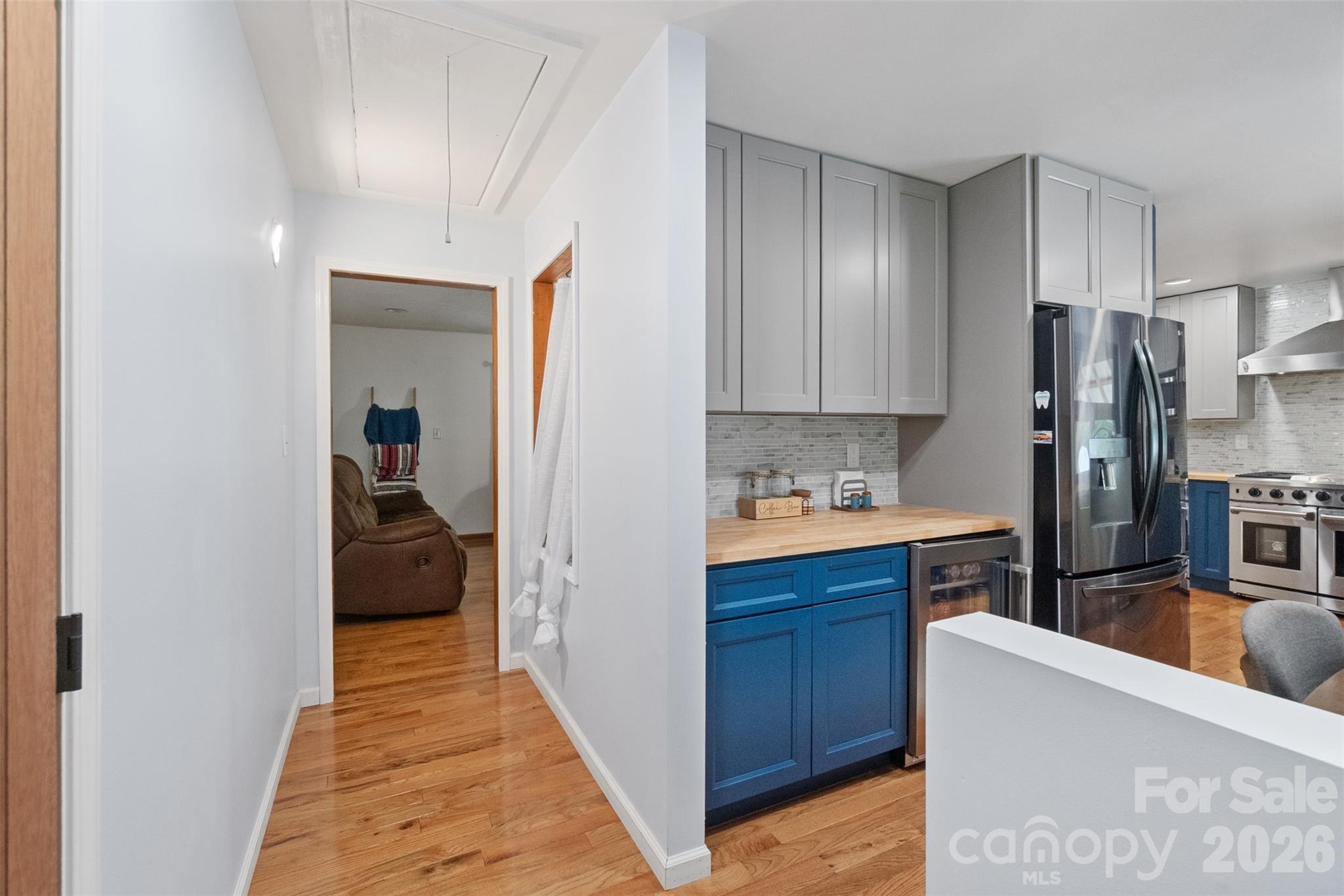 229 Oakridge Road — Stanley