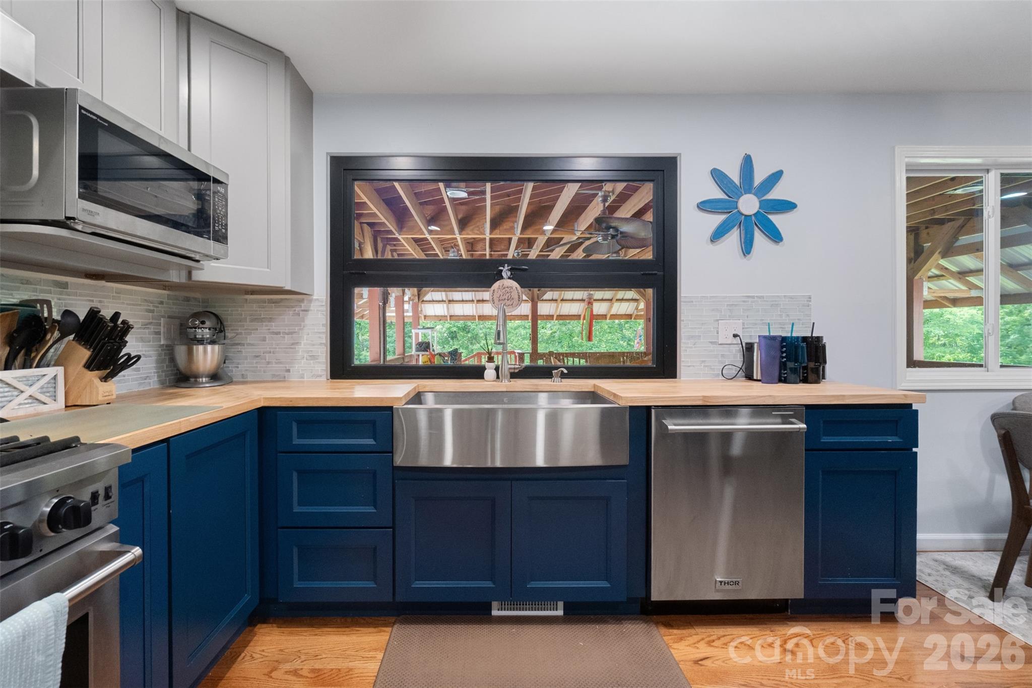 229 Oakridge Road — Stanley