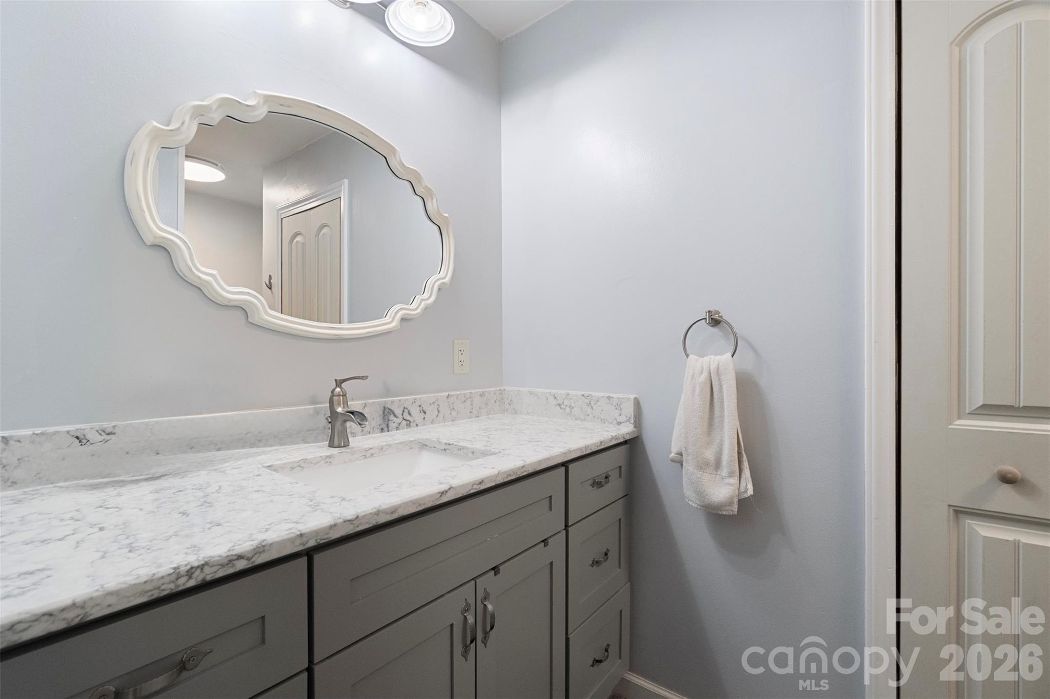 229 Oakridge Road — Stanley