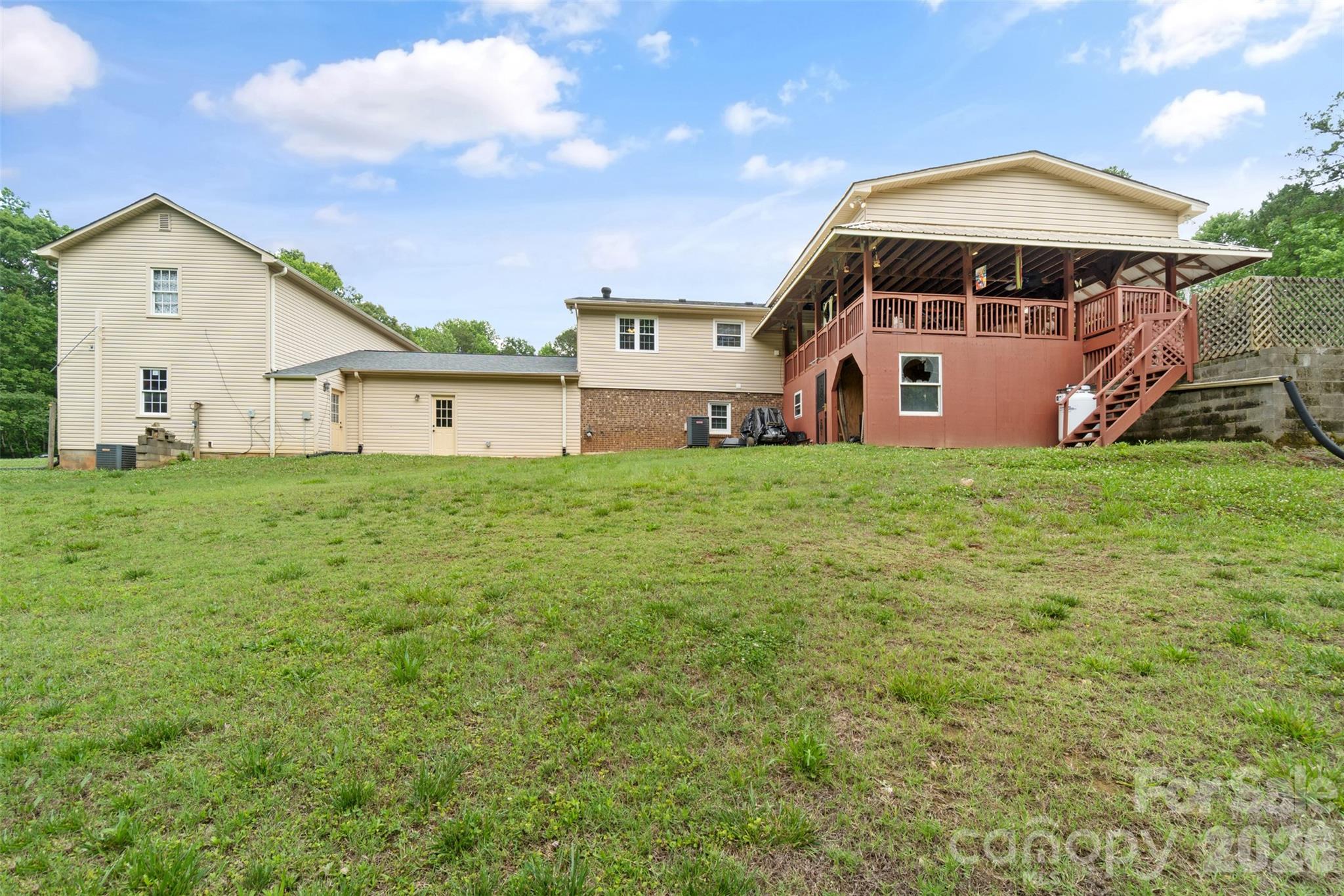 229 Oakridge Road — Stanley