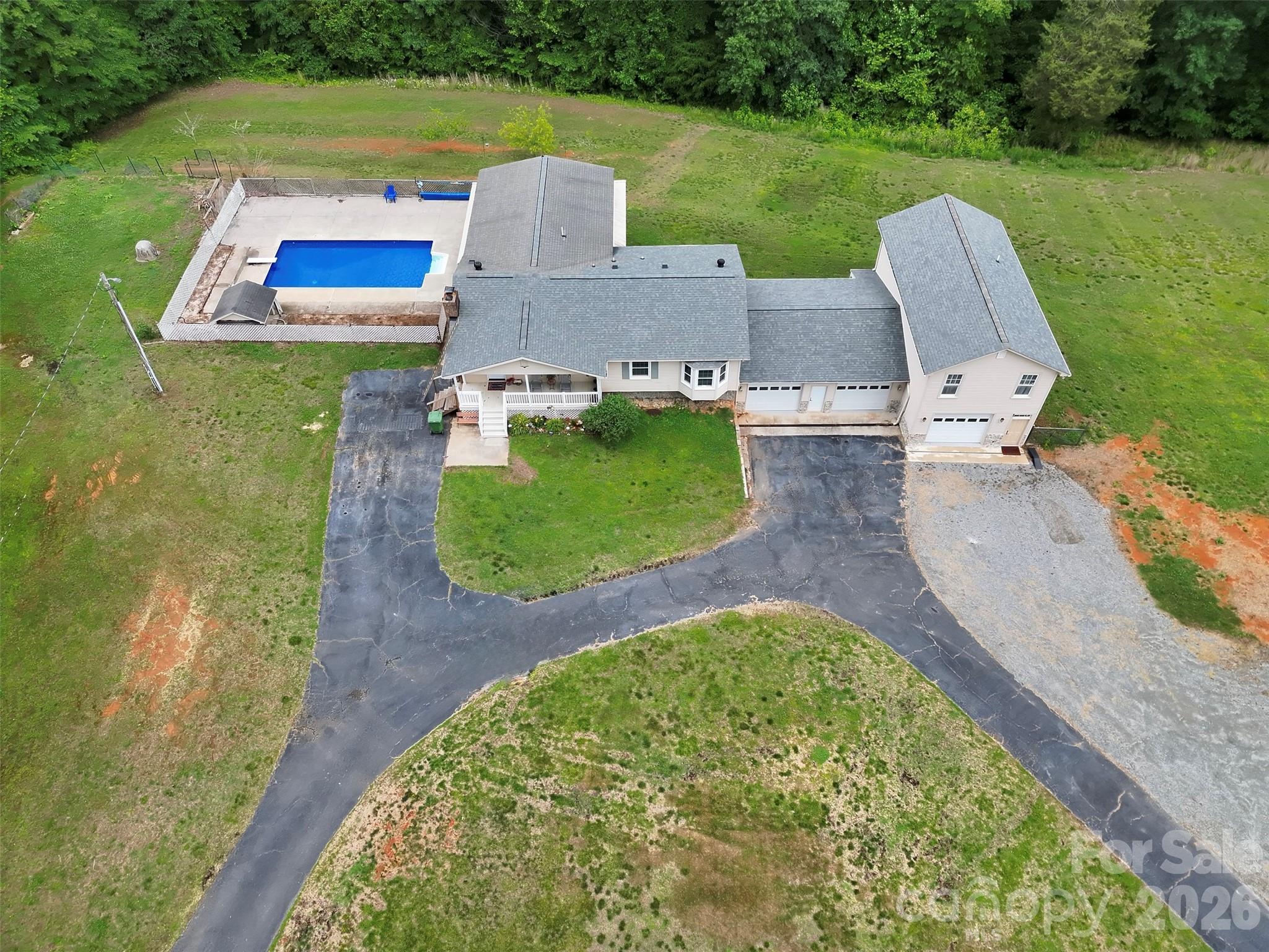 229 Oakridge Road — Stanley