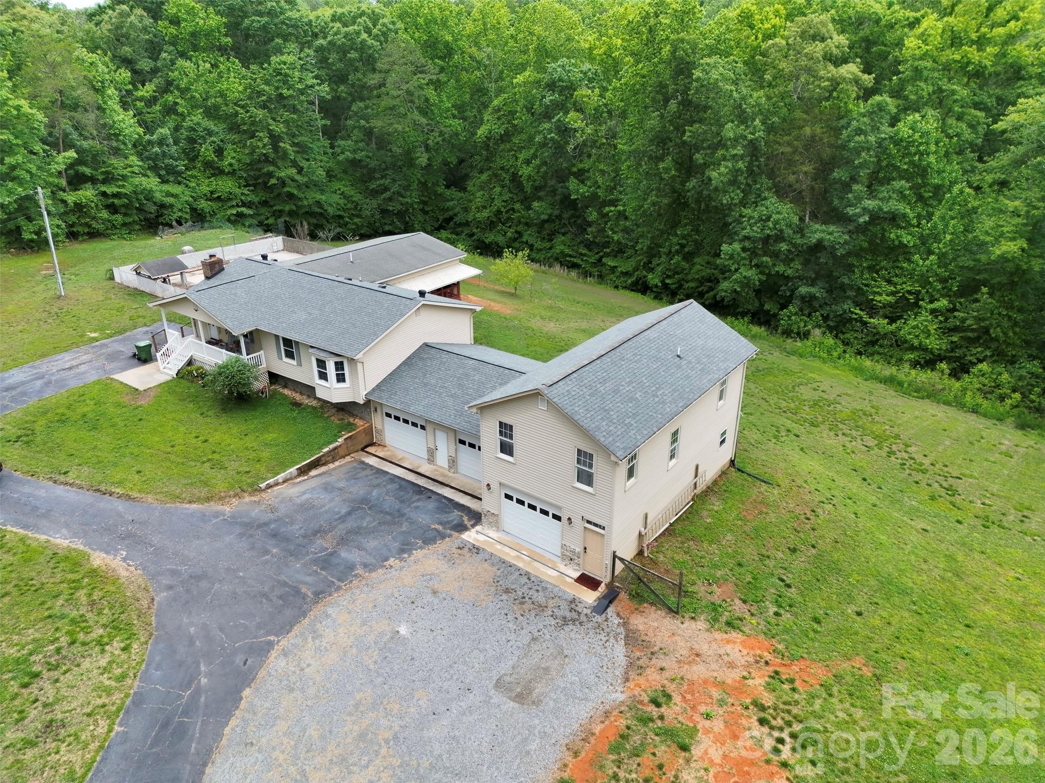 229 Oakridge Road — Stanley