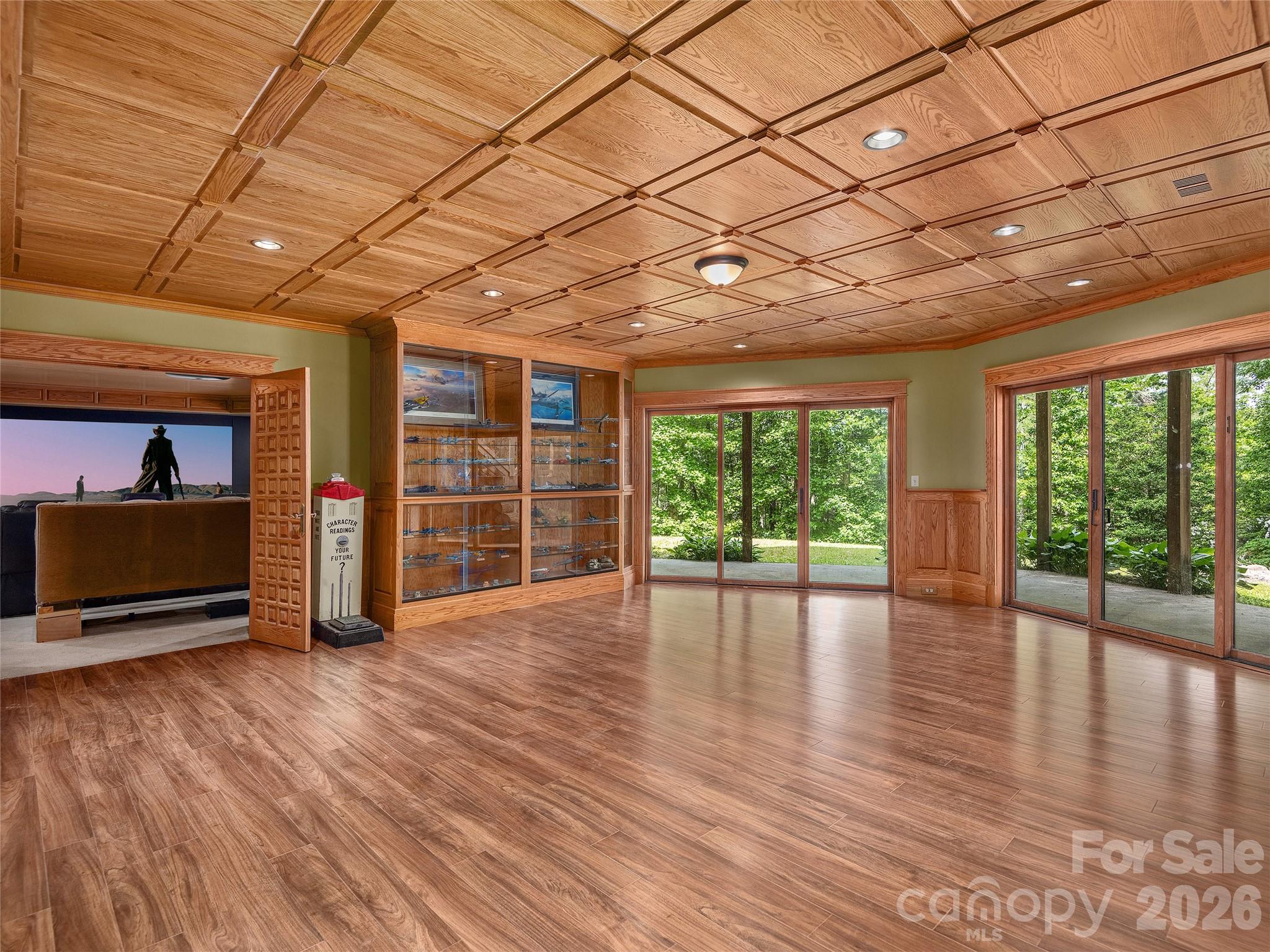 40 Deer Ridge Road — Mills River