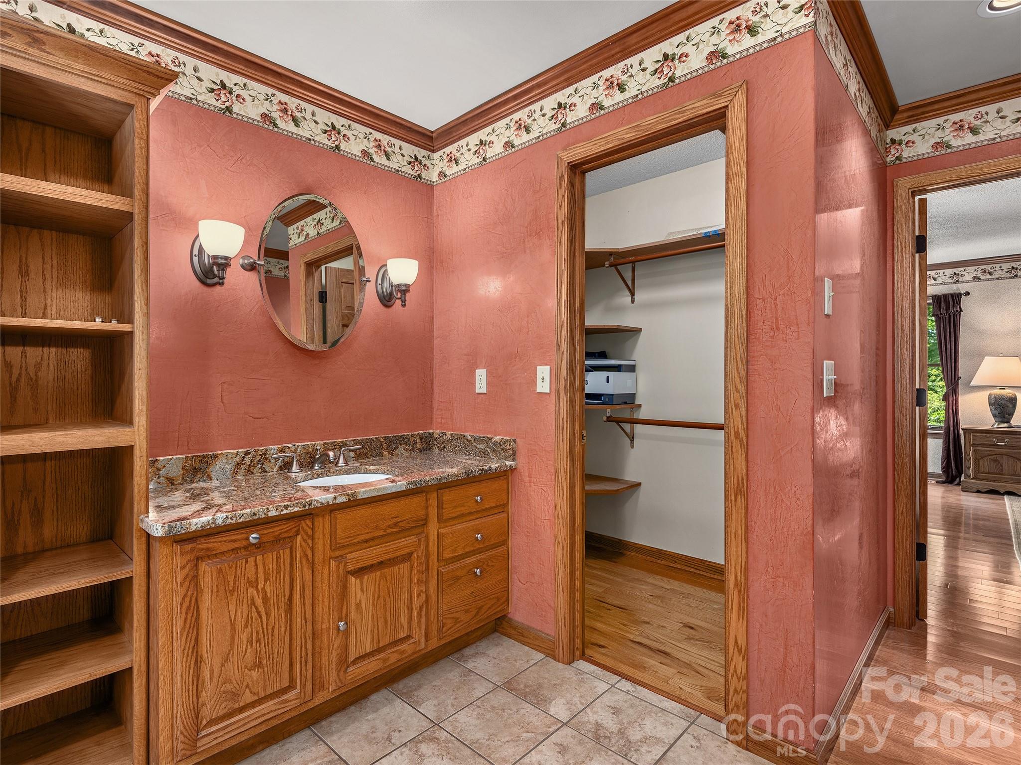 40 Deer Ridge Road — Mills River