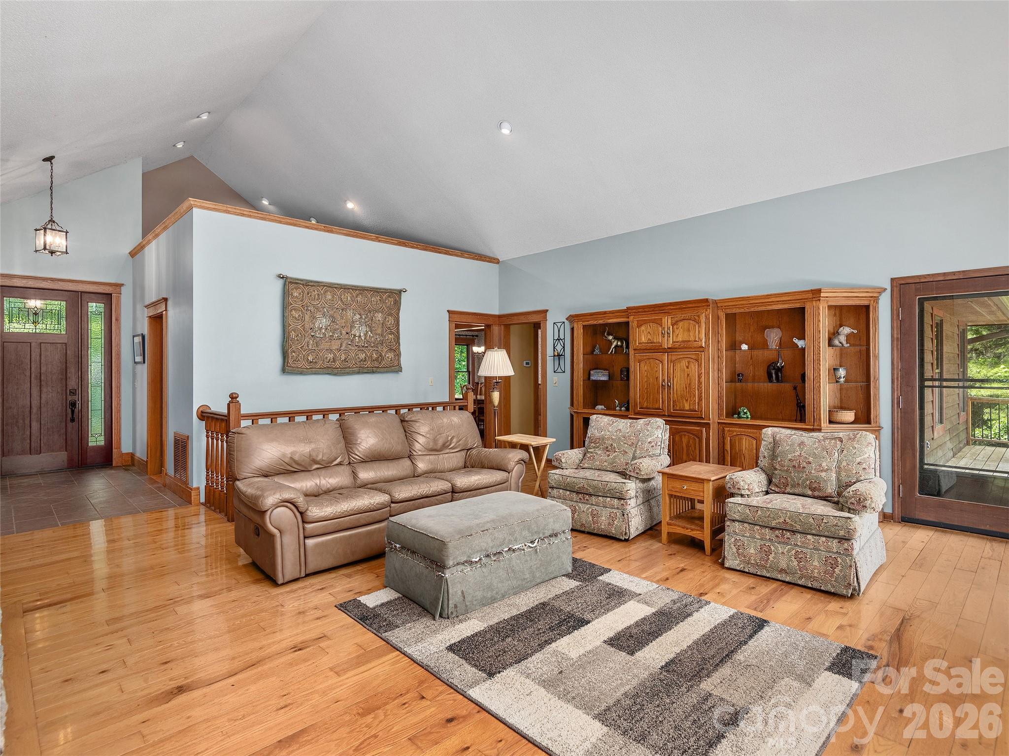40 Deer Ridge Road — Mills River
