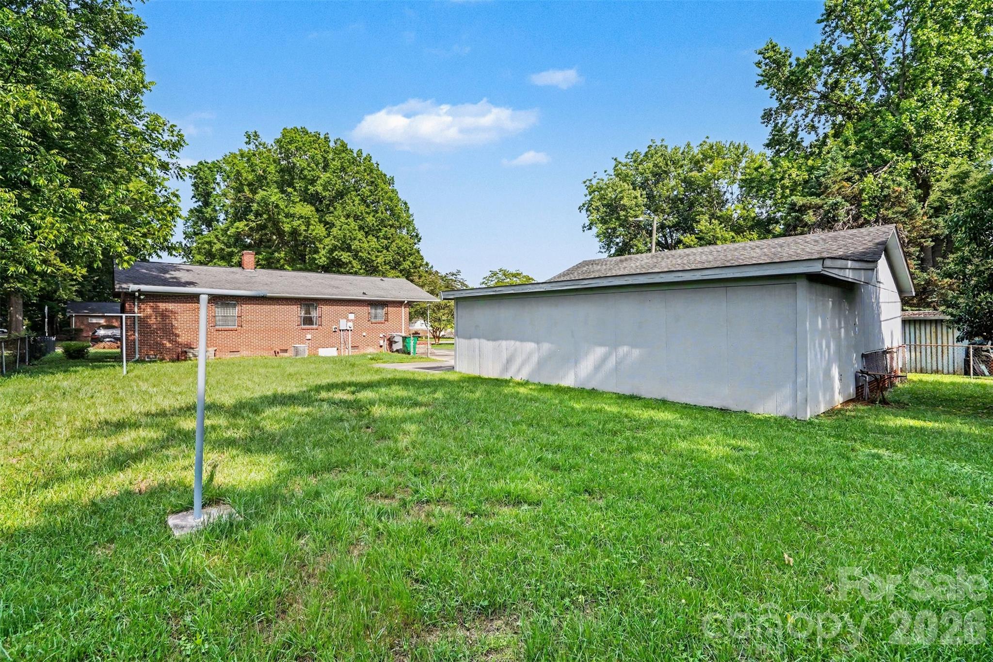 400 Briarwood Drive — Charlotte