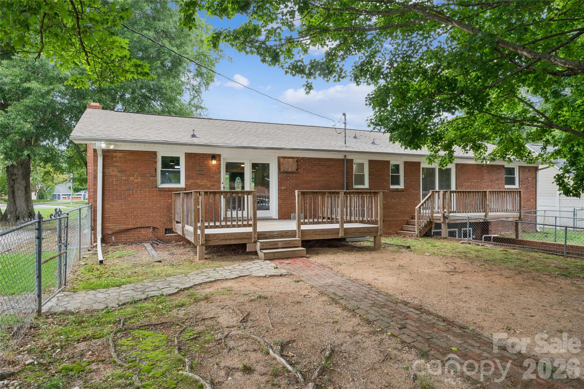 615 W 5th Street — Landis