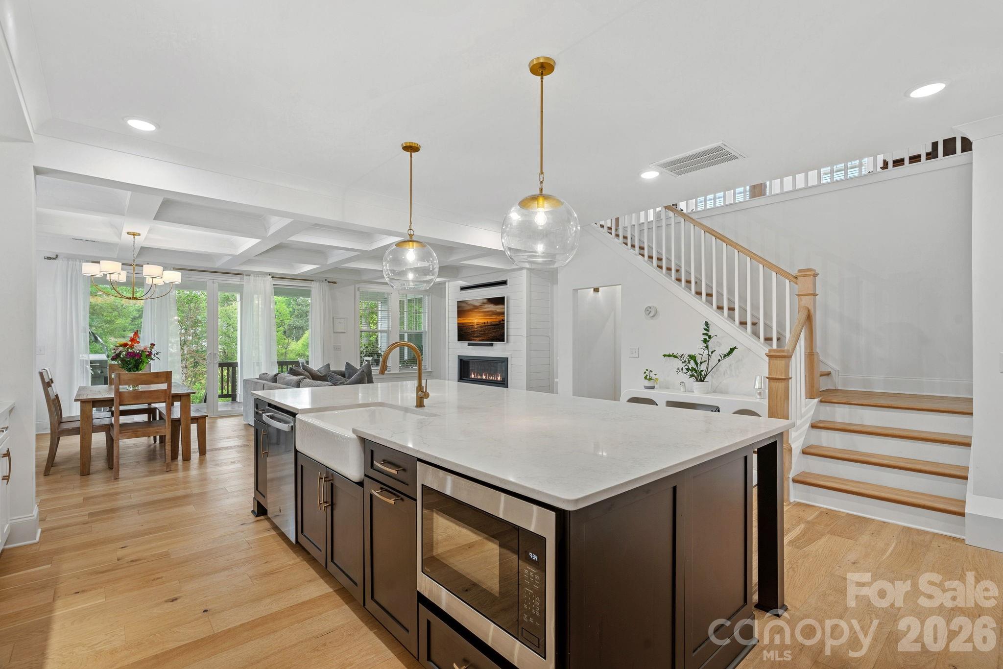 165 Little Indian Loop — Mooresville