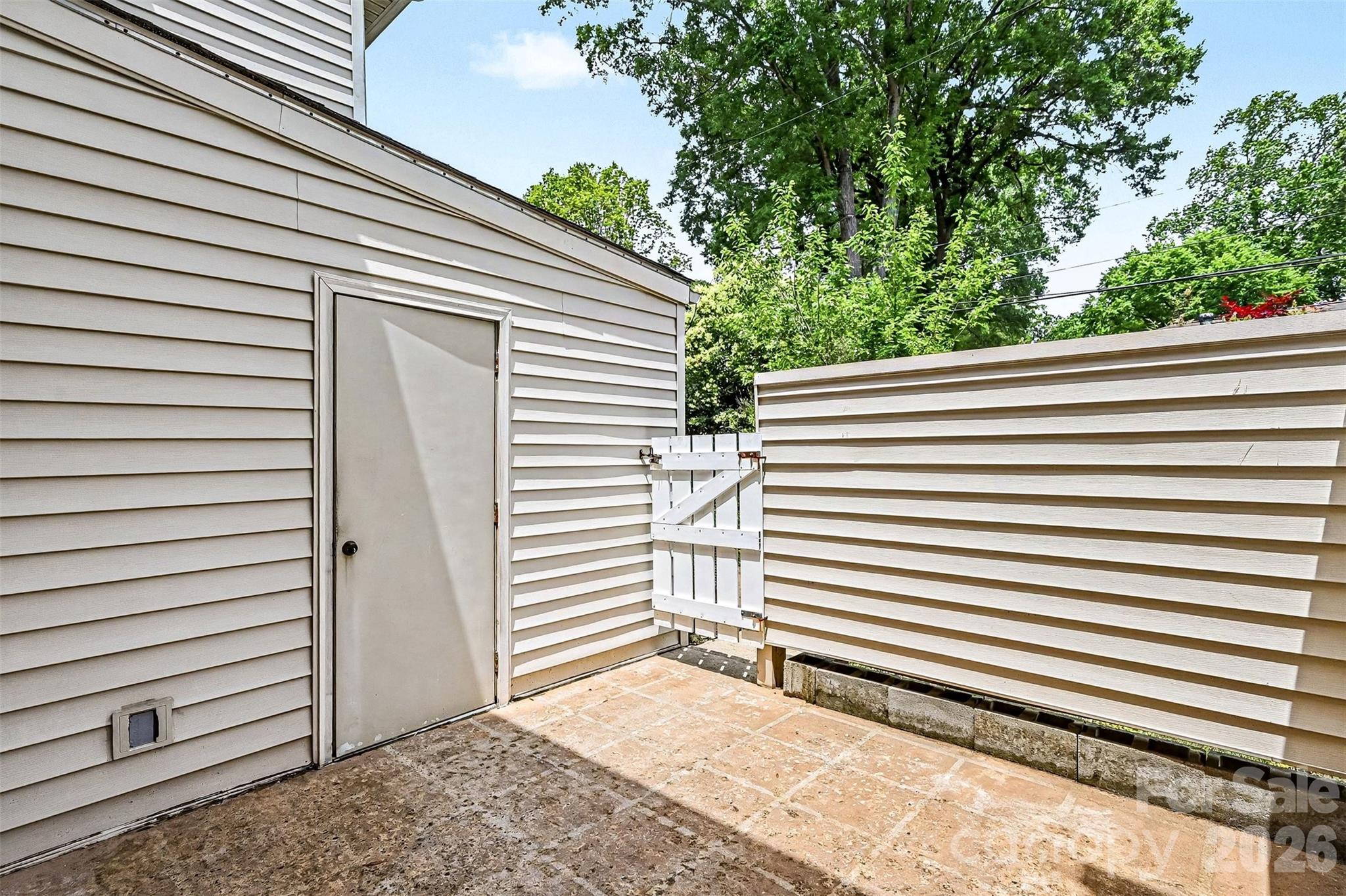 3720 Park Road #L — Charlotte