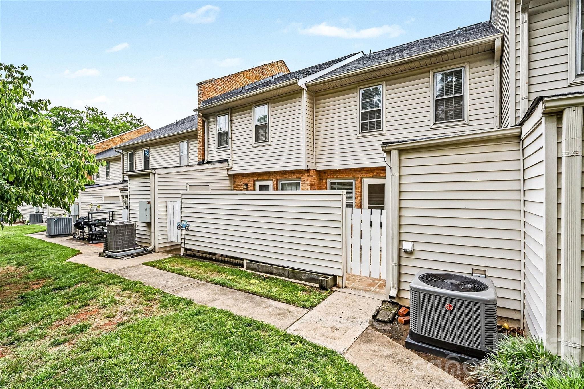 3720 Park Road #L — Charlotte