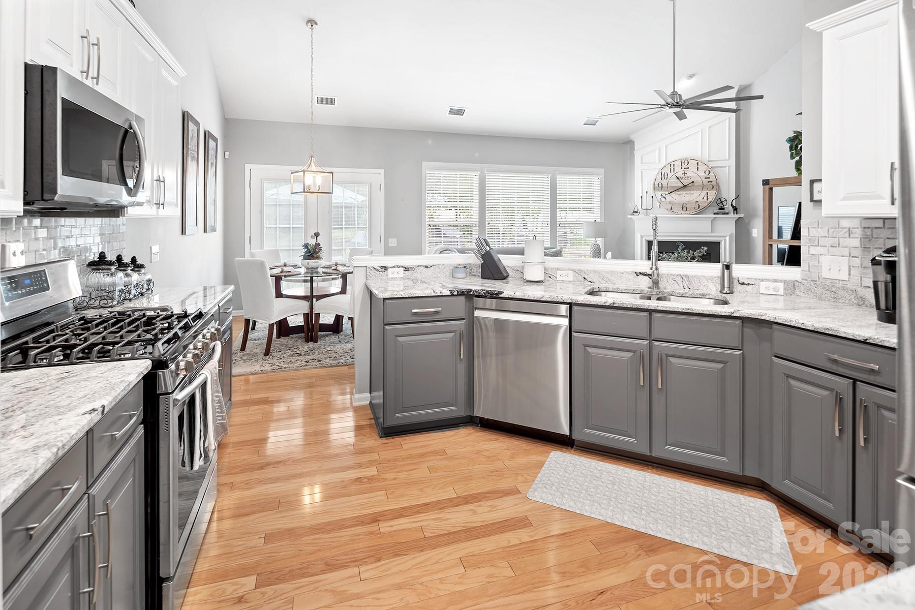2517 Coltsgate Road — Waxhaw