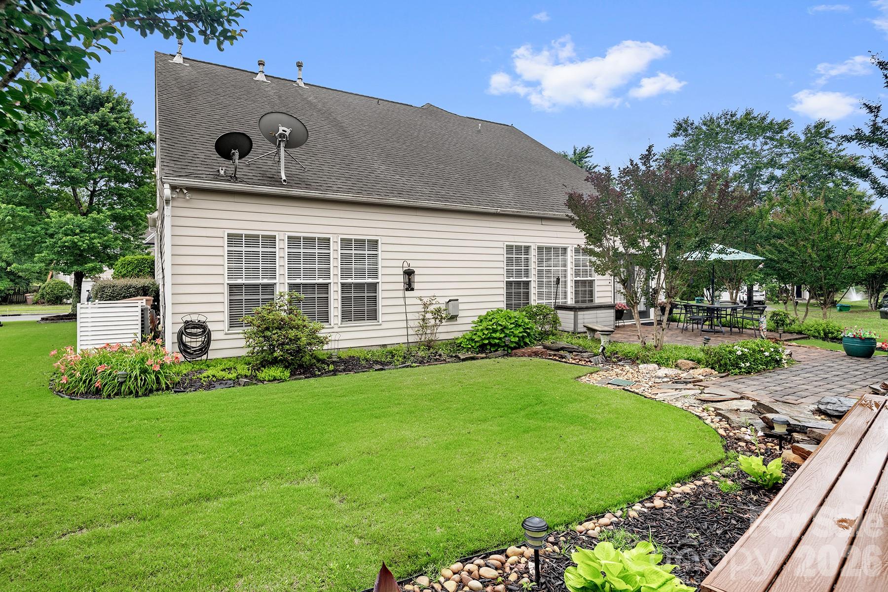 2517 Coltsgate Road — Waxhaw