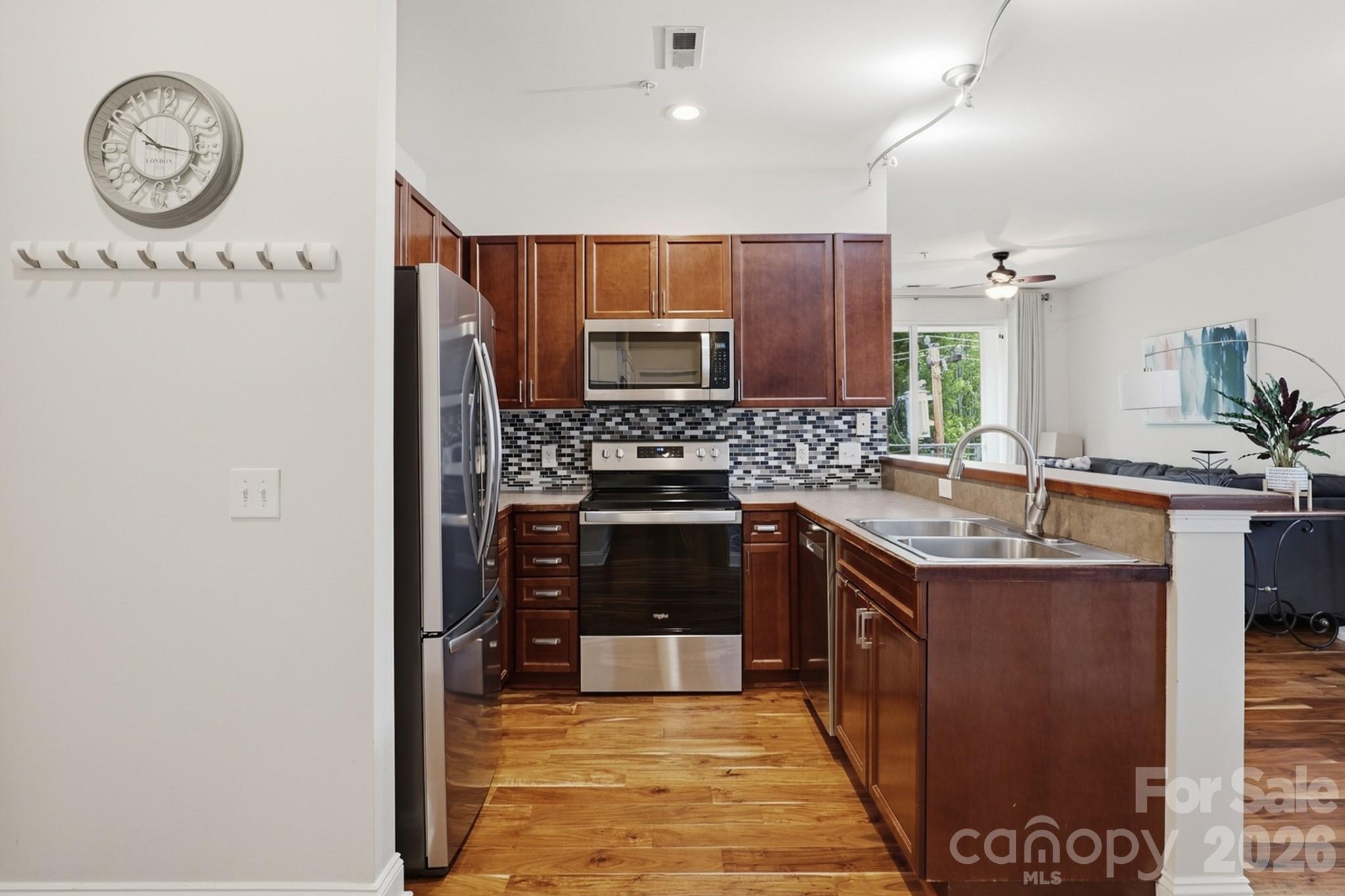 1308 Kenilworth Avenue #430 — Charlotte