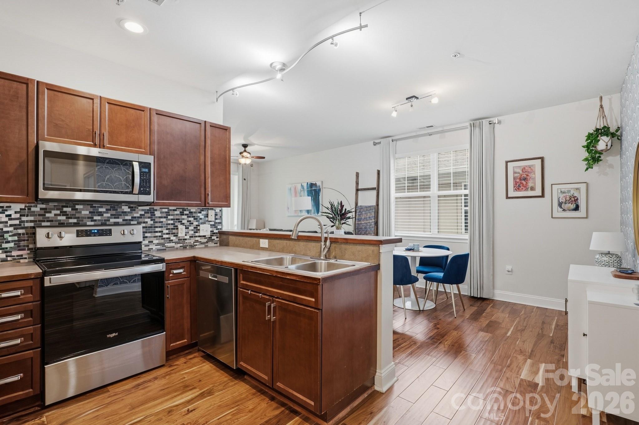 1308 Kenilworth Avenue #430 — Charlotte