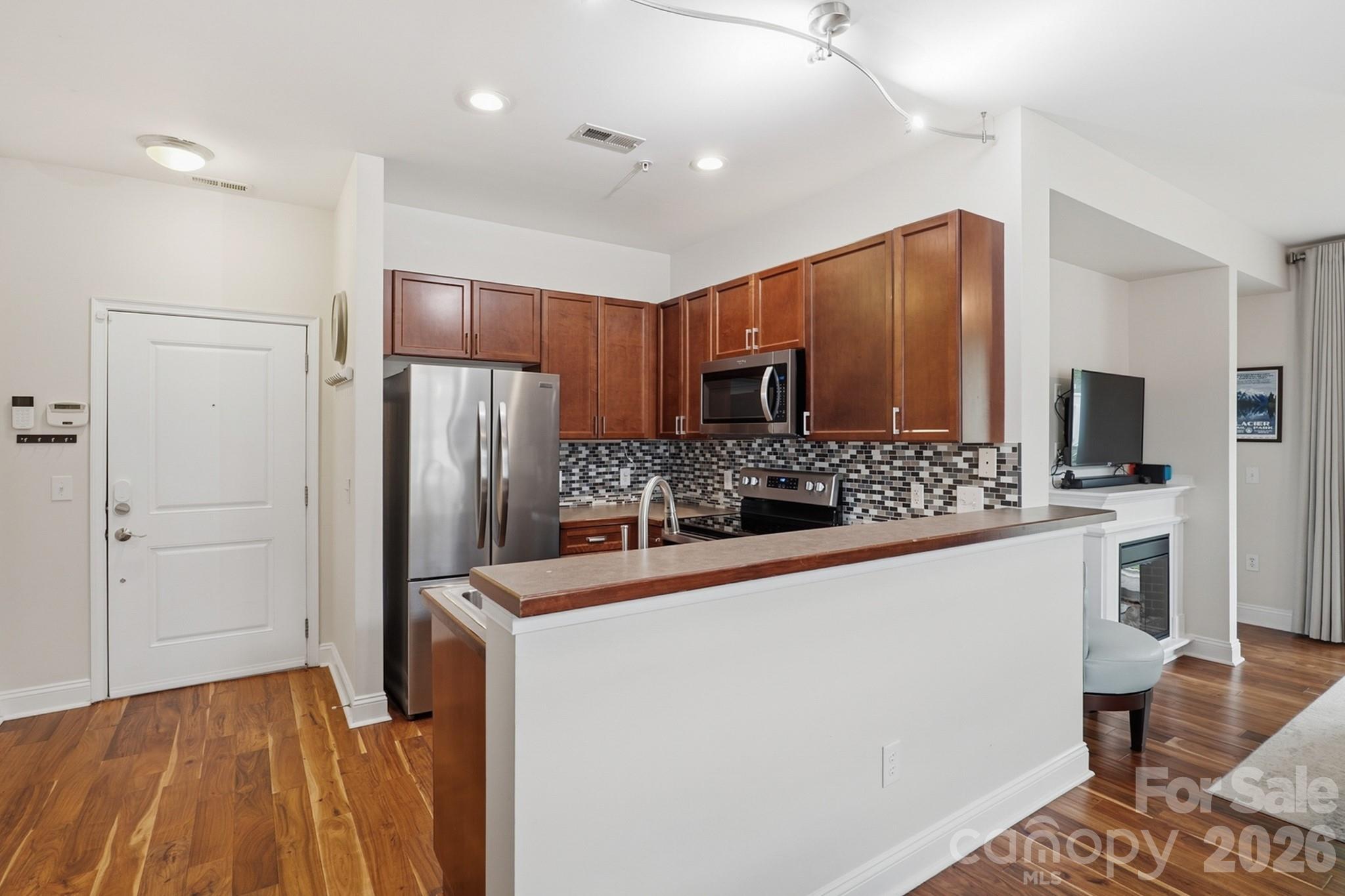1308 Kenilworth Avenue #430 — Charlotte