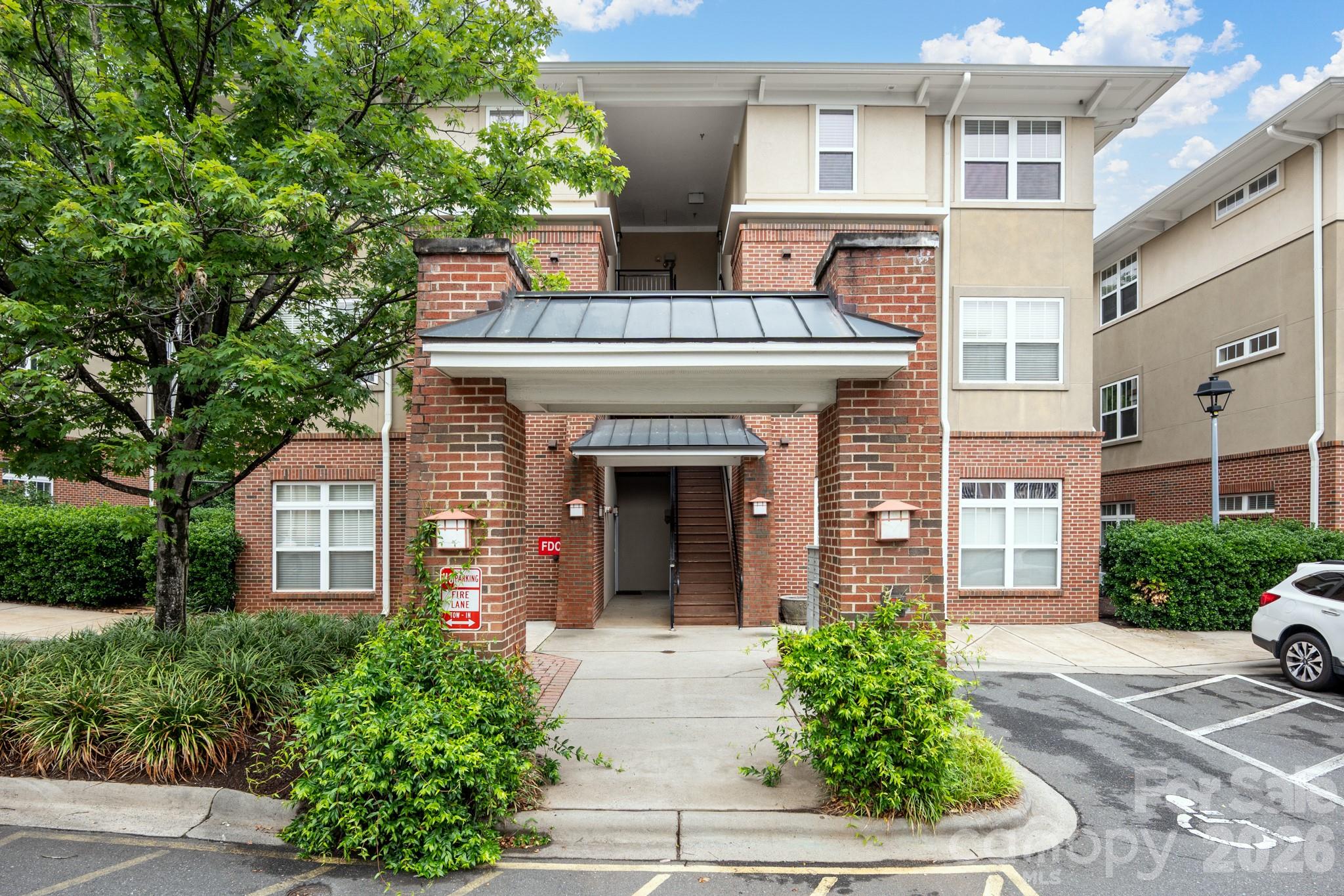 1308 Kenilworth Avenue #430 — Charlotte
