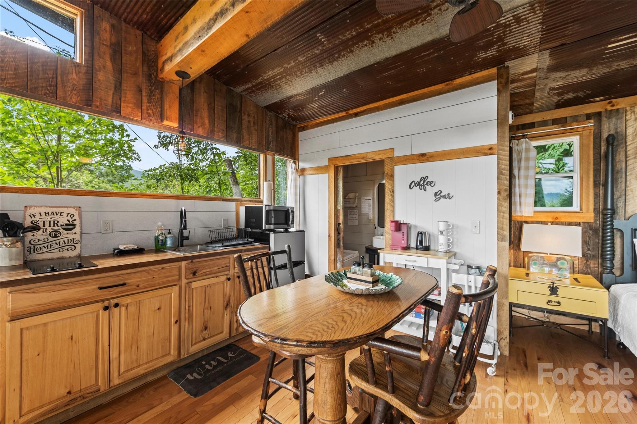 553 Paradise Mountain Road — Canton