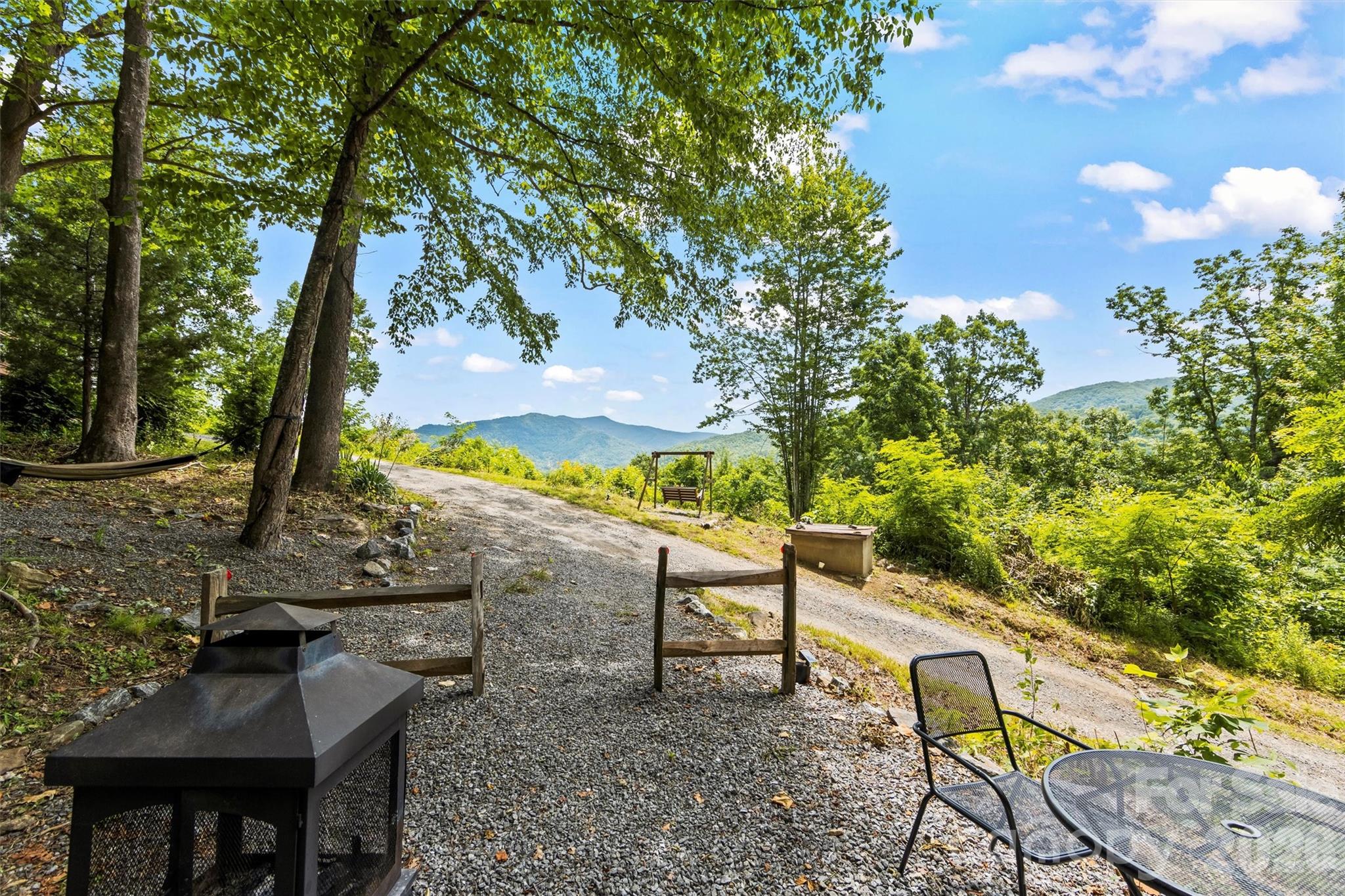 553 Paradise Mountain Road — Canton