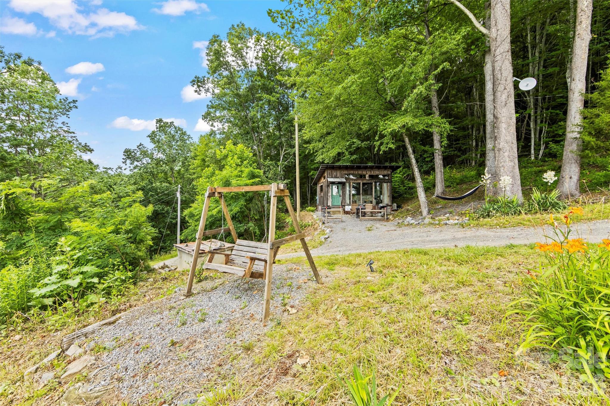 553 Paradise Mountain Road — Canton