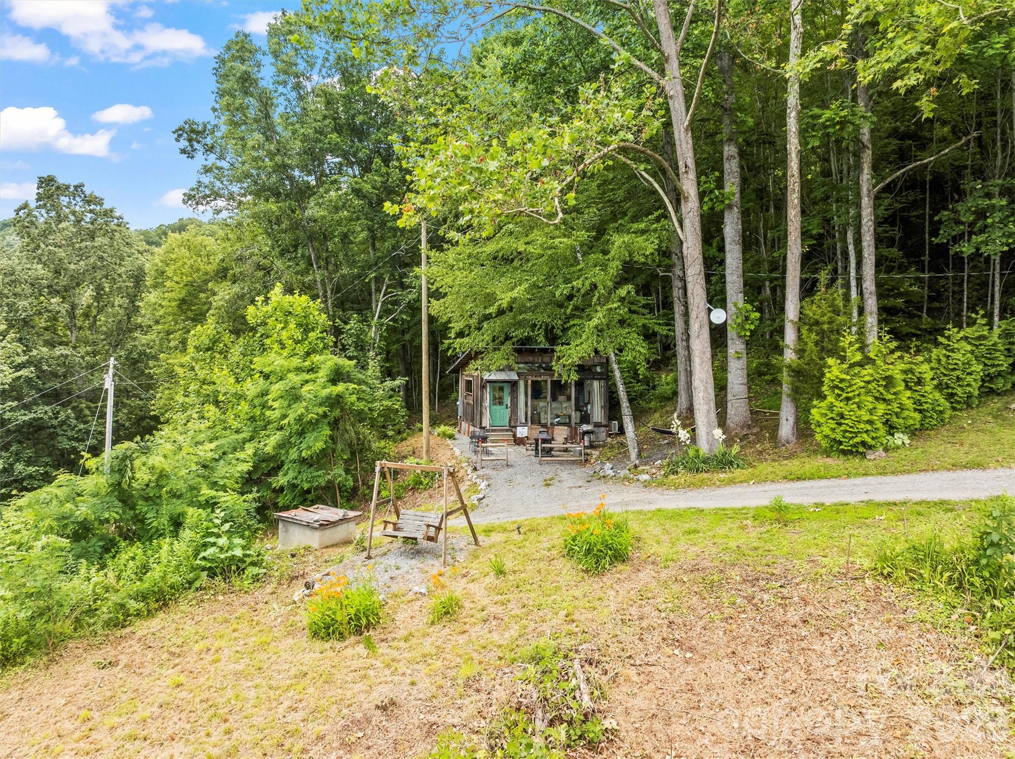 553 Paradise Mountain Road — Canton