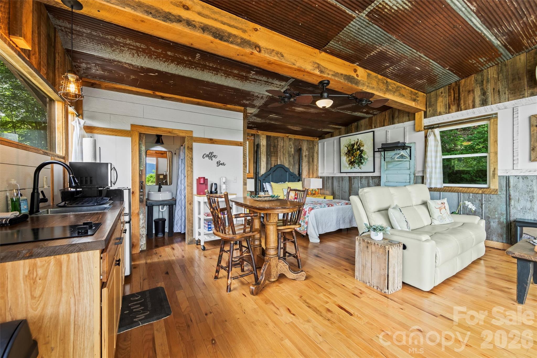 553 Paradise Mountain Road — Canton