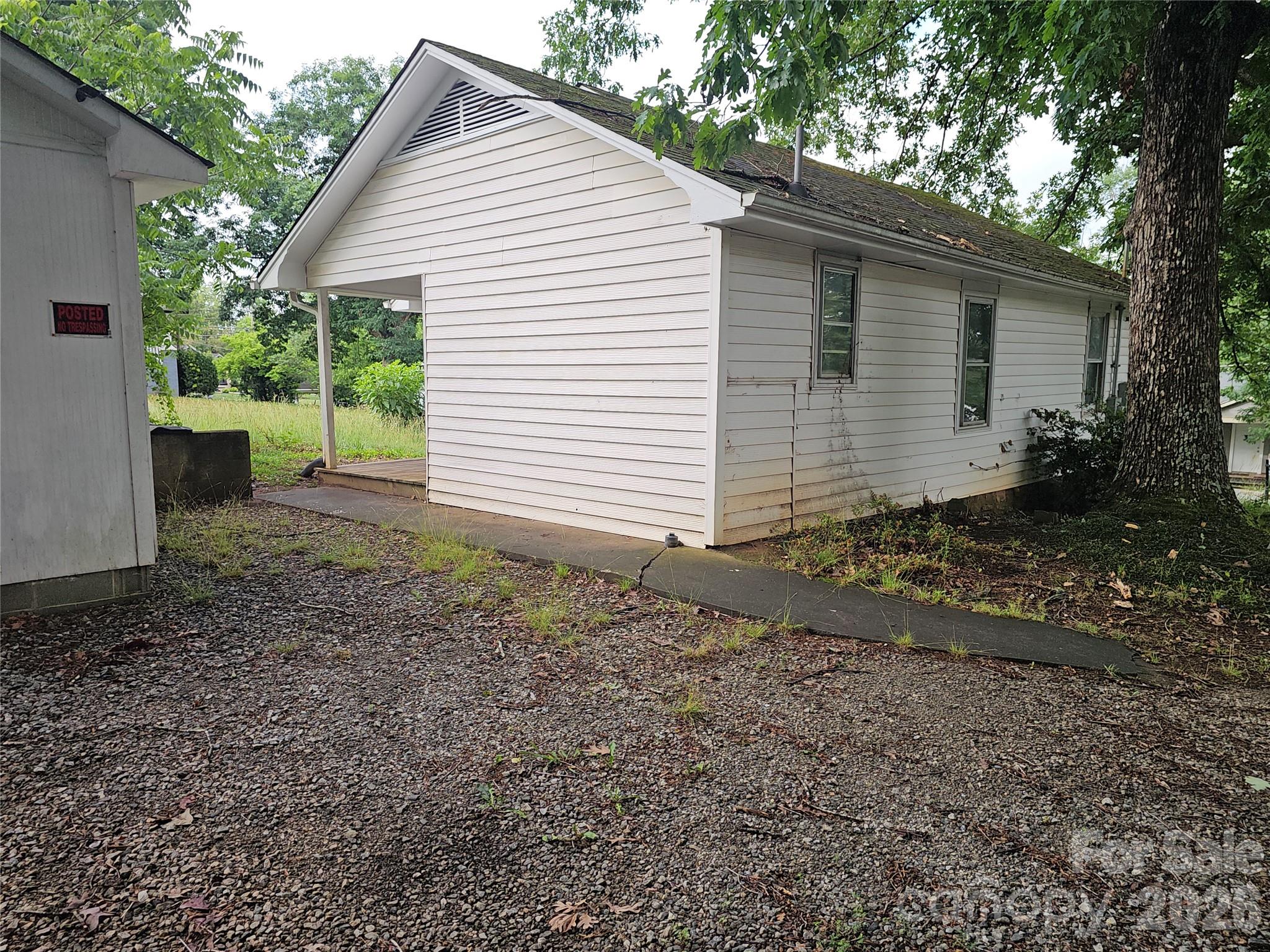 1641 Berkley Street SW — Lenoir