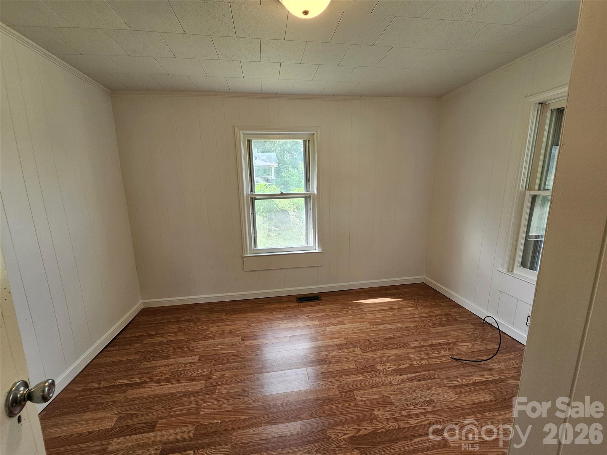 1641 Berkley Street SW — Lenoir