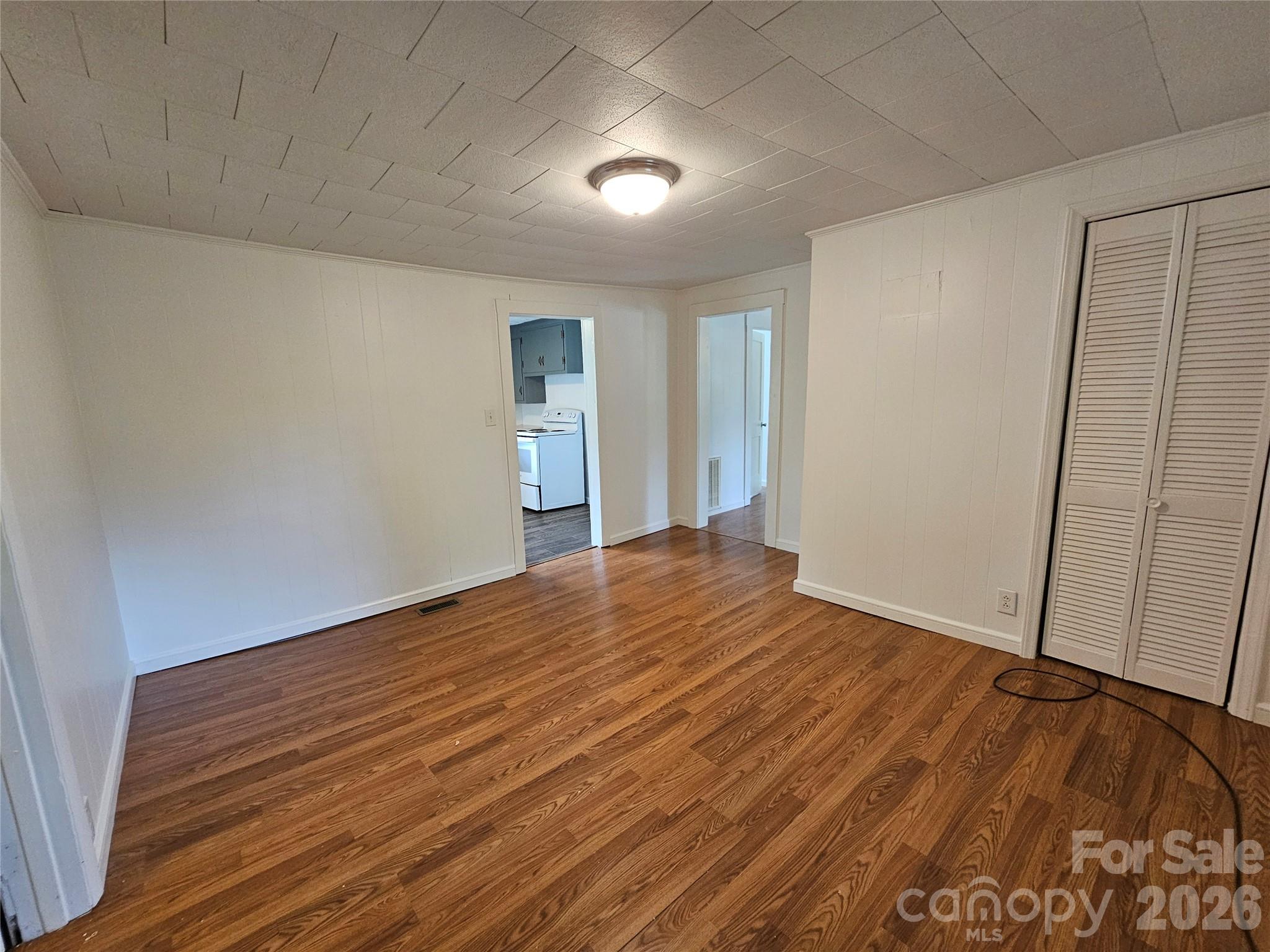1641 Berkley Street SW — Lenoir