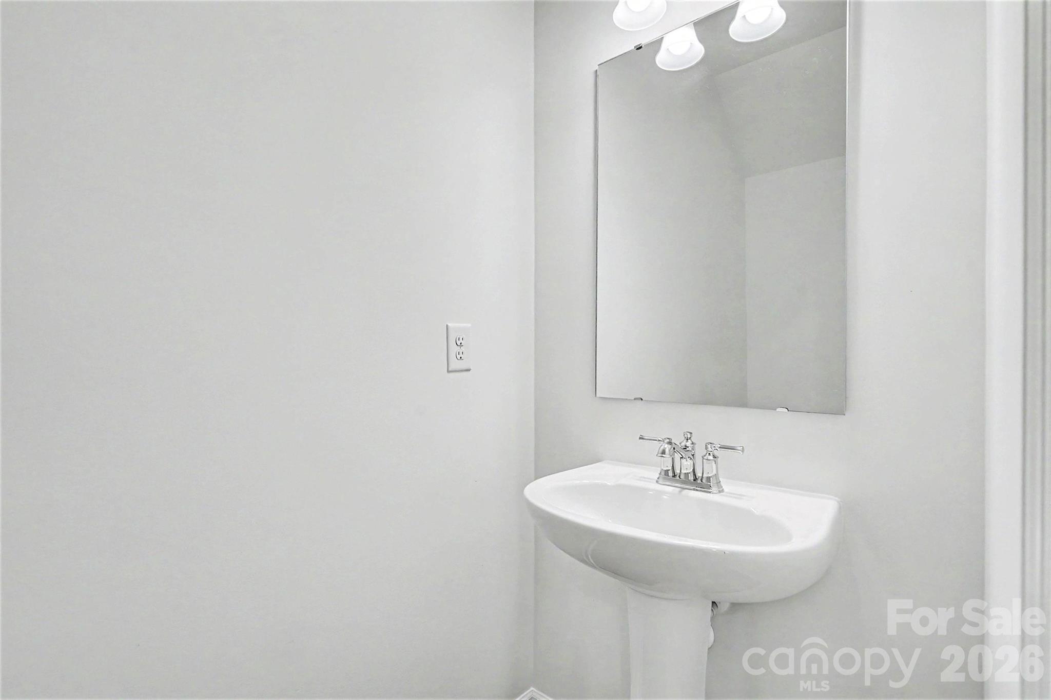 4035 Lawnview Drive — Charlotte