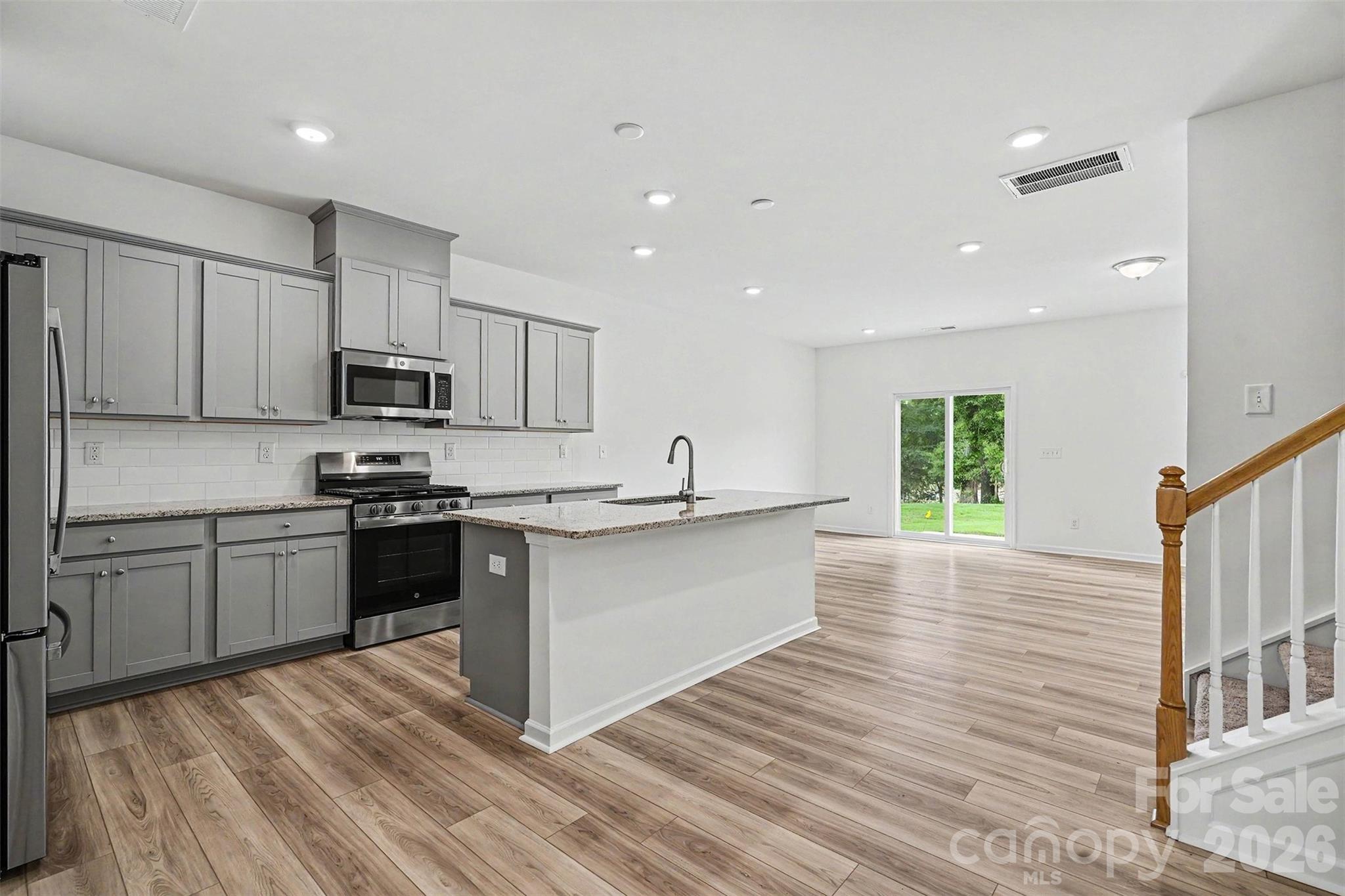 4035 Lawnview Drive — Charlotte