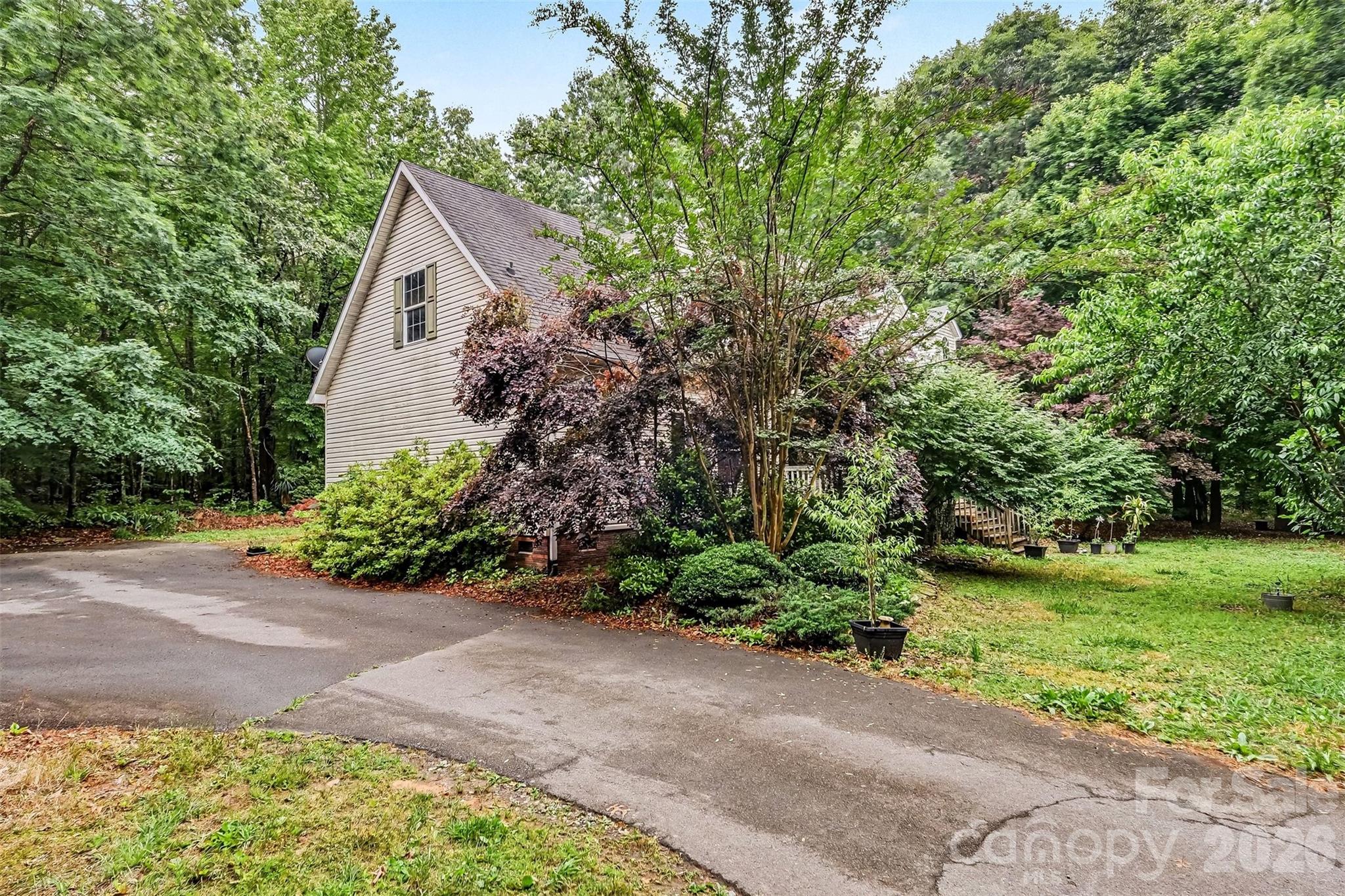 5879 Gold Hill Road E — Gold Hill