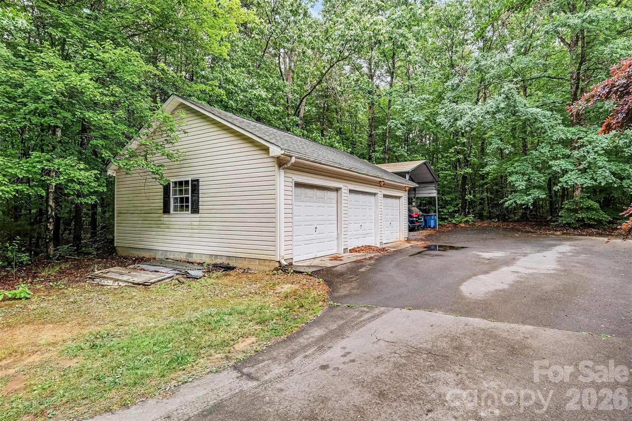 5879 Gold Hill Road E — Gold Hill