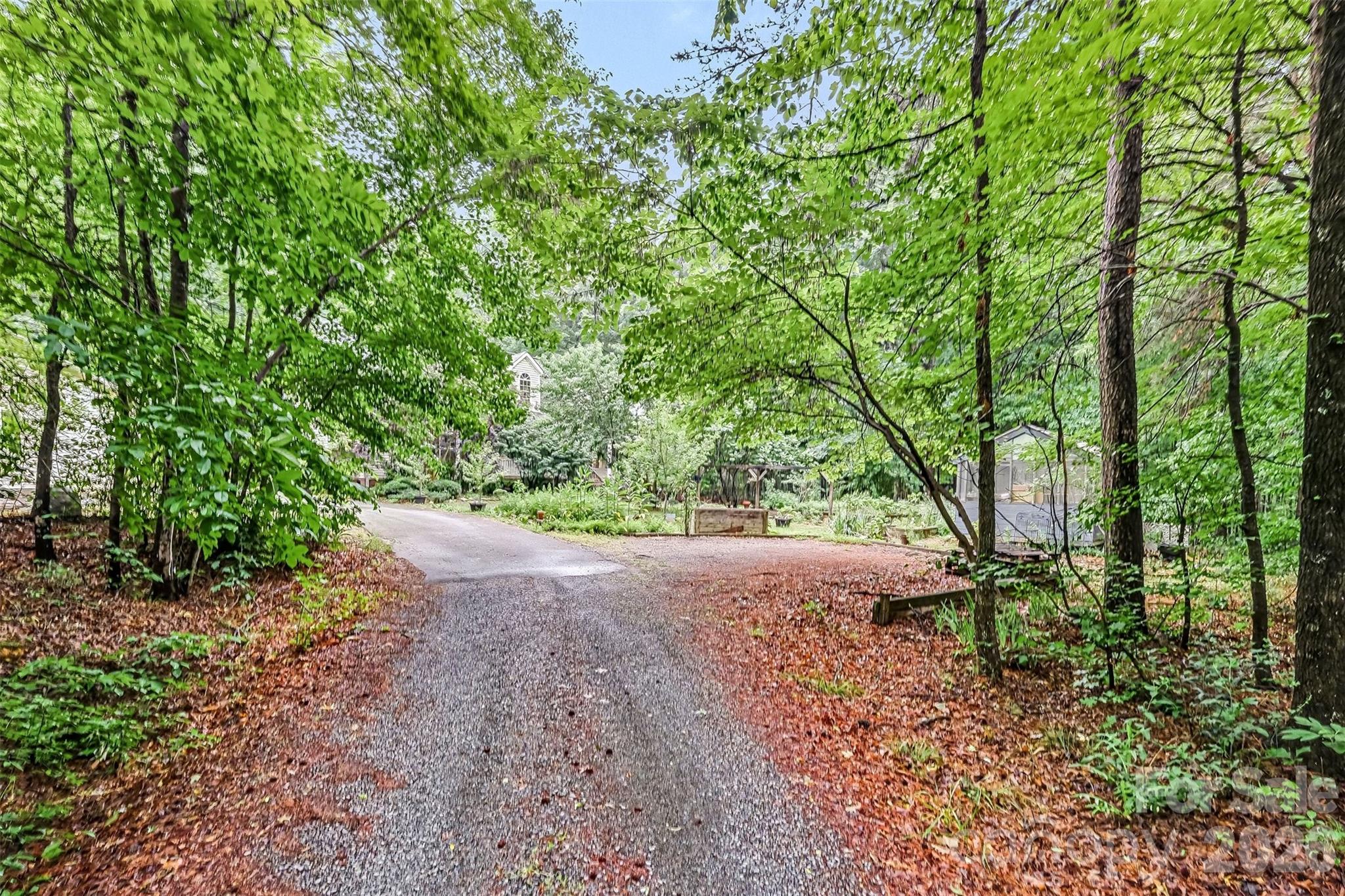 5879 Gold Hill Road E — Gold Hill