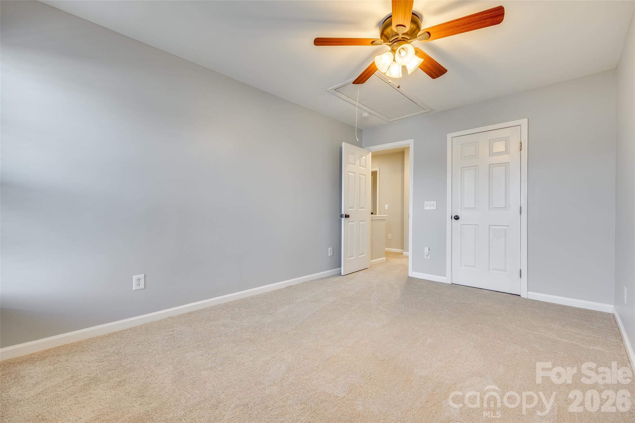 618 Bayou Circle — Clover
