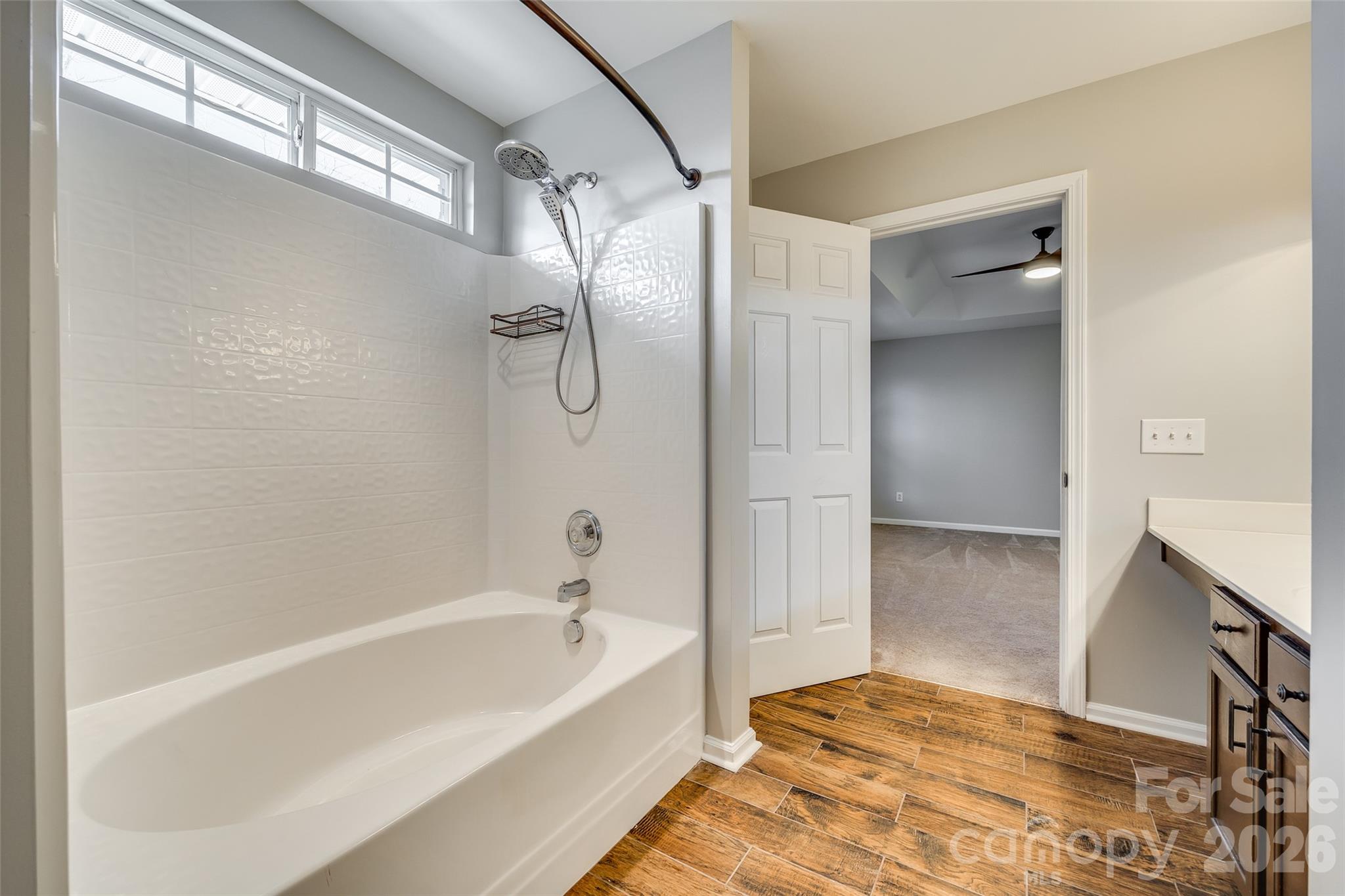 618 Bayou Circle — Clover