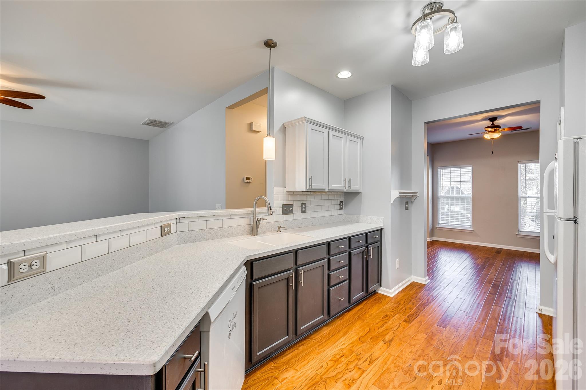 618 Bayou Circle — Clover