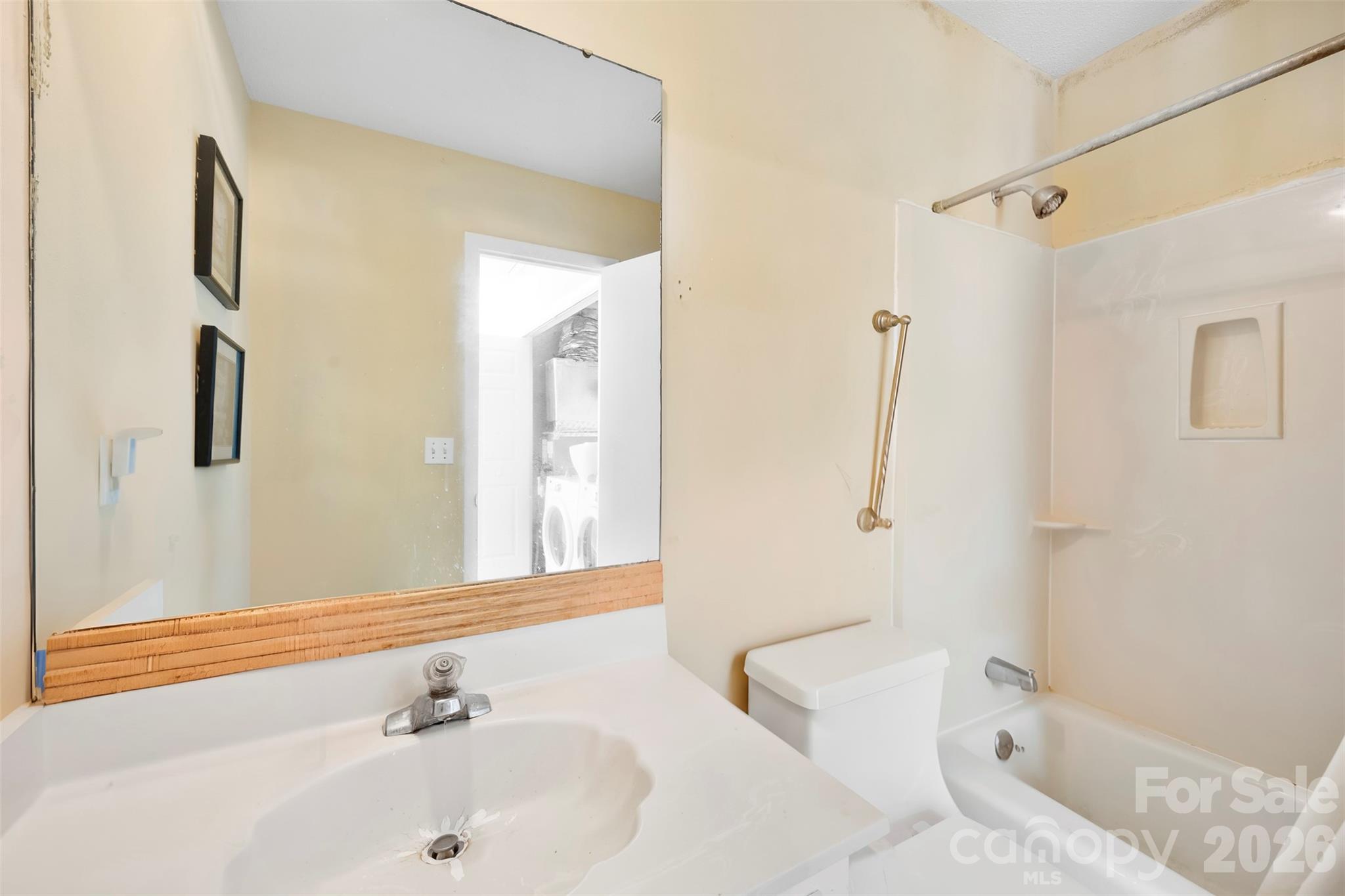 7130 Stonington Lane — Charlotte