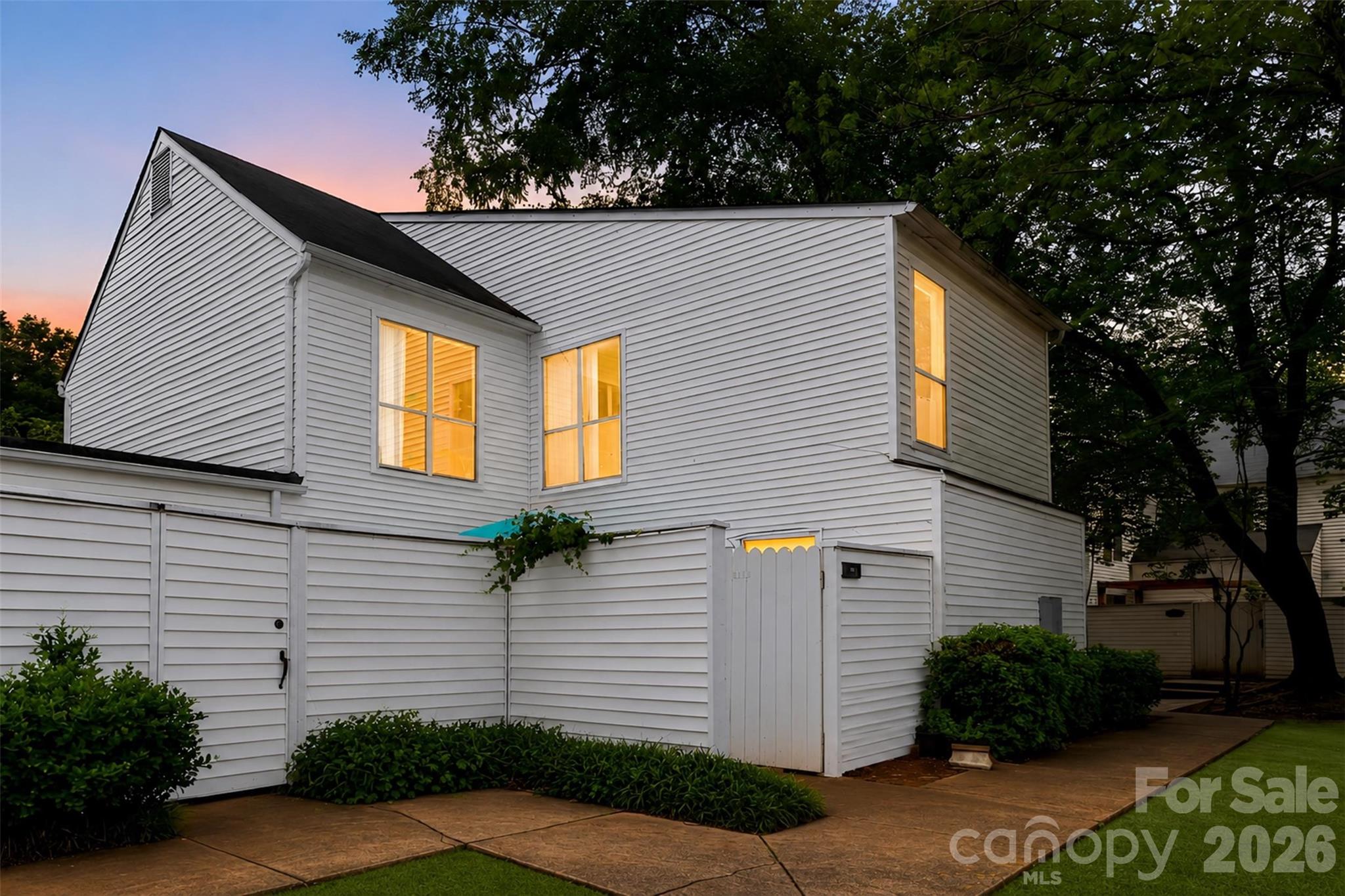7130 Stonington Lane — Charlotte