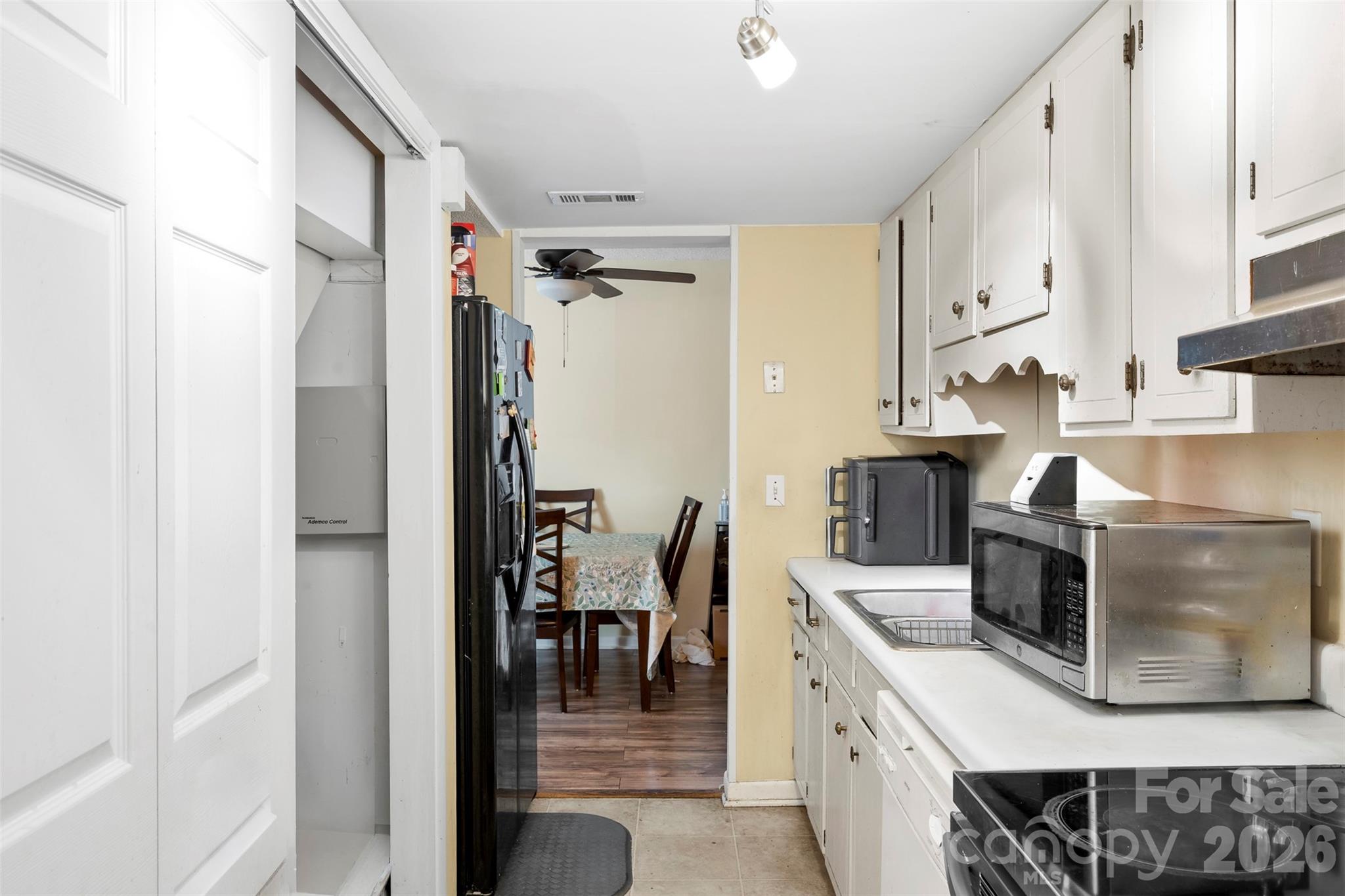 7130 Stonington Lane — Charlotte