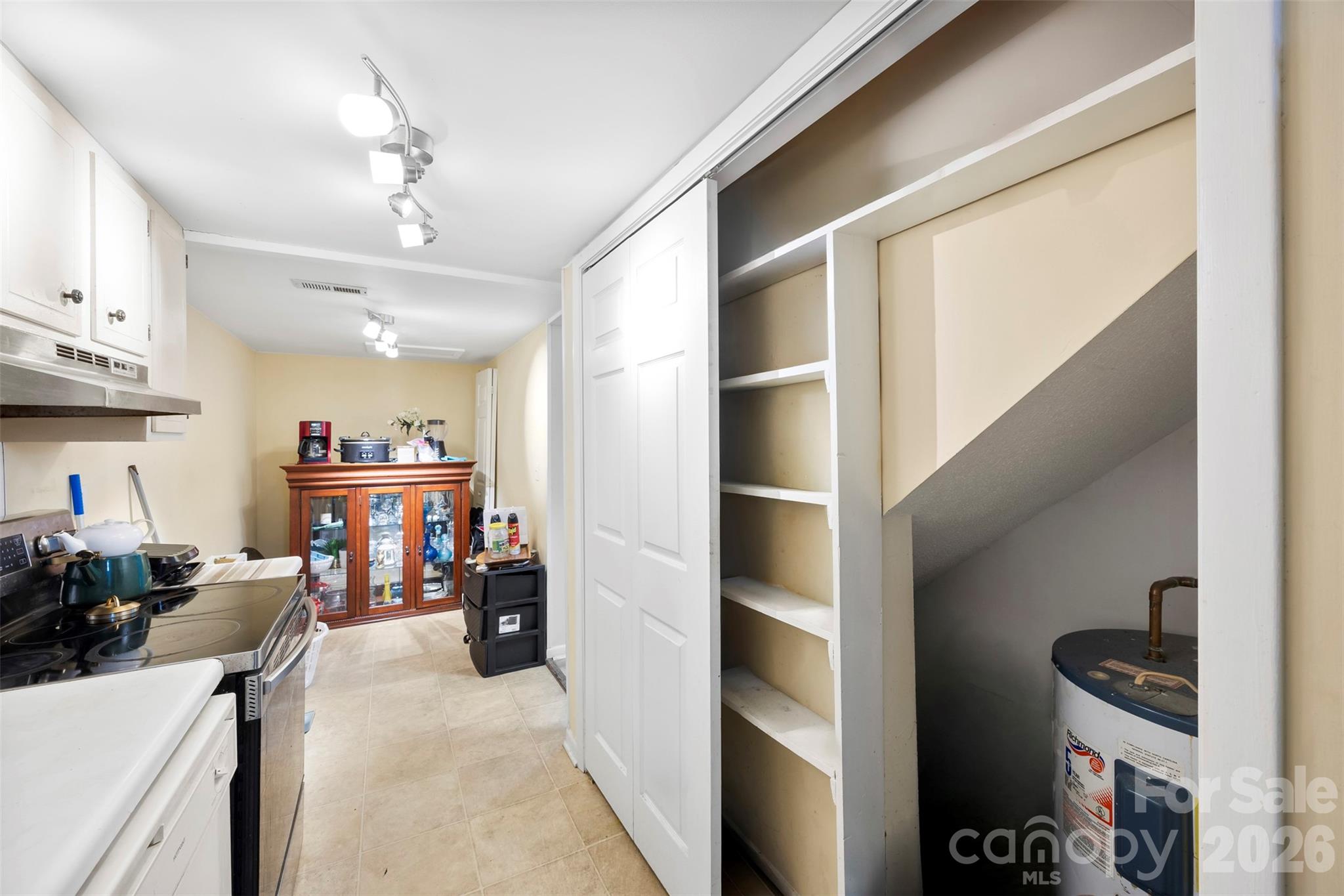 7130 Stonington Lane — Charlotte