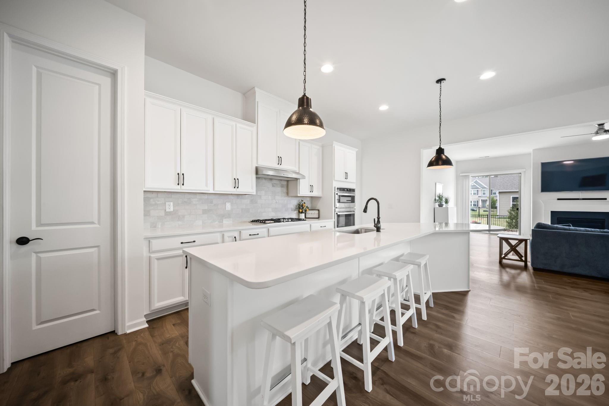 7920 Creek Park Drive — Denver