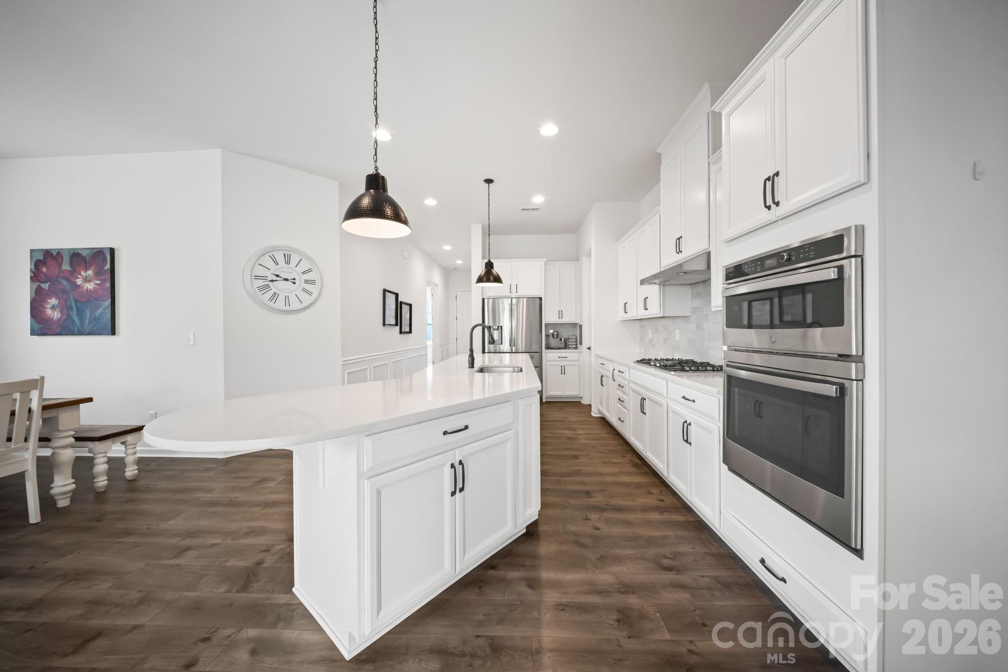7920 Creek Park Drive — Denver