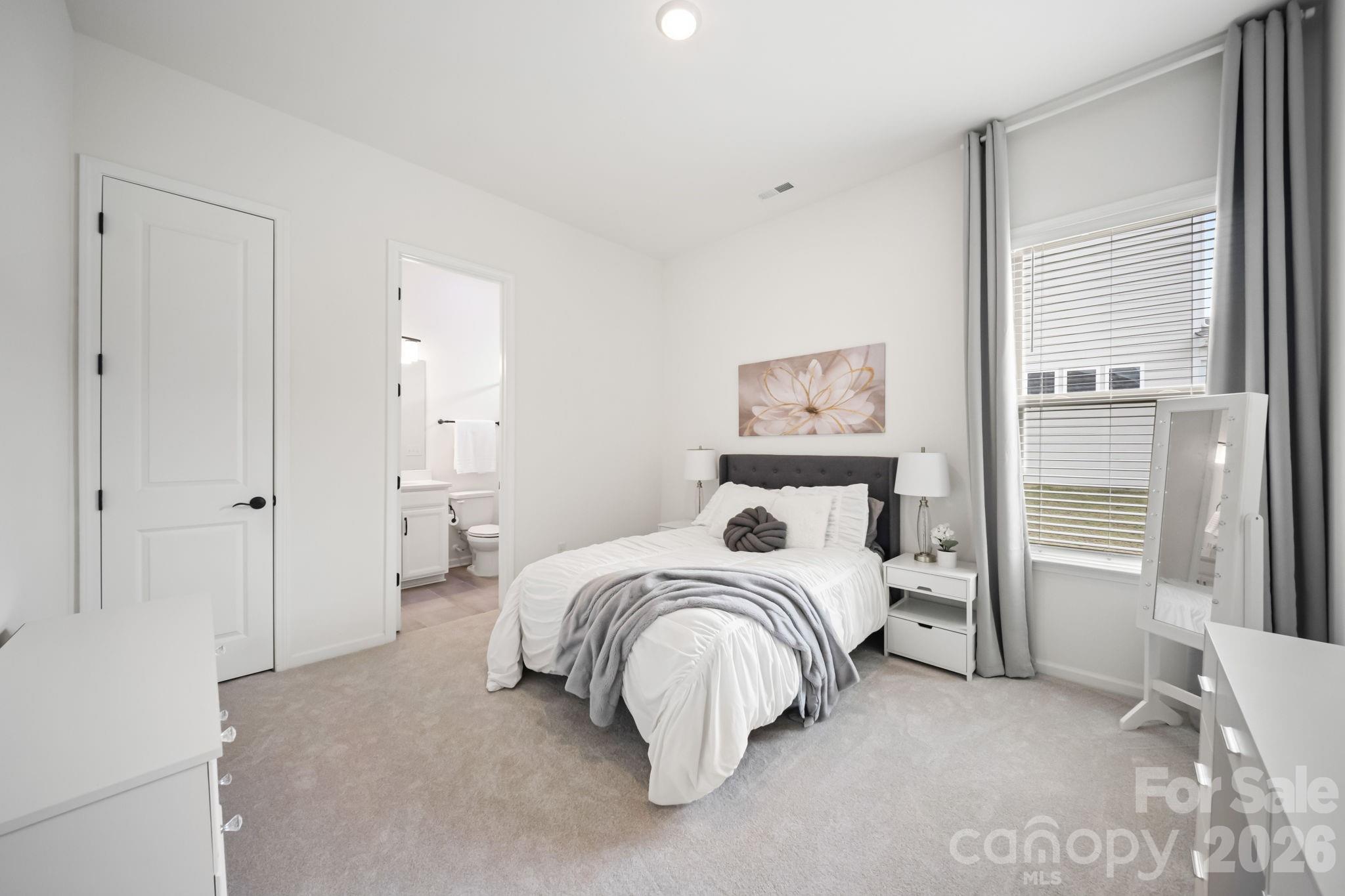 7920 Creek Park Drive — Denver