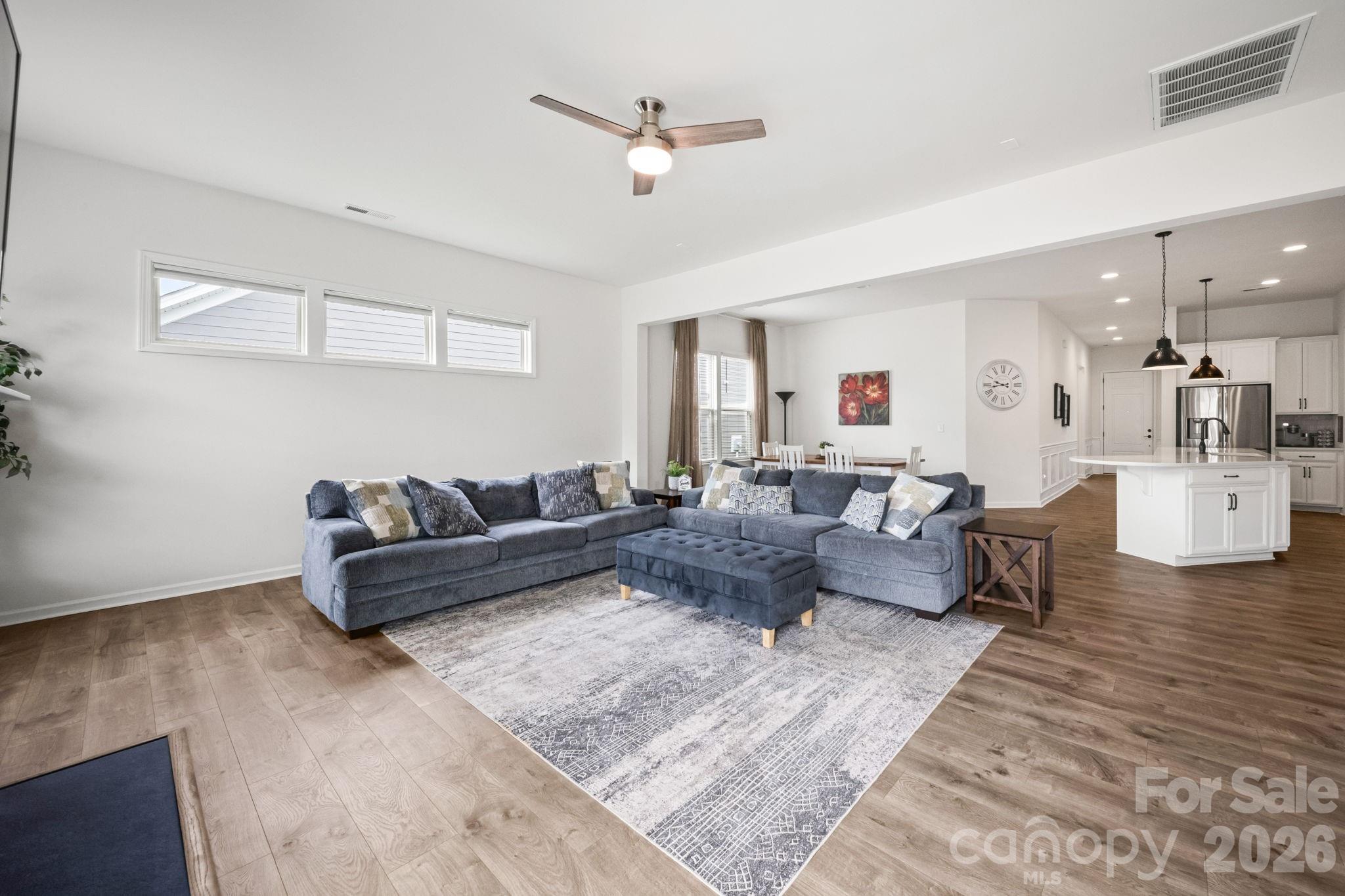 7920 Creek Park Drive — Denver