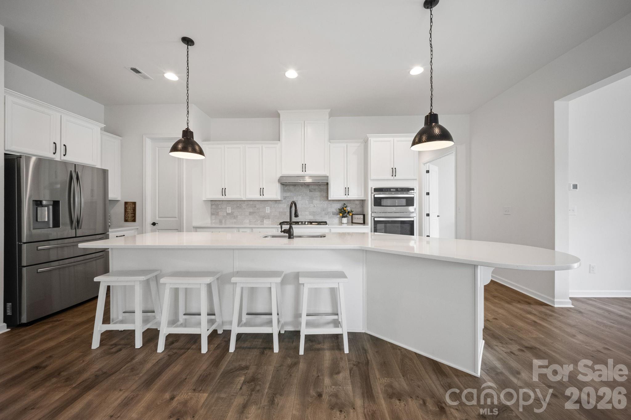 7920 Creek Park Drive — Denver